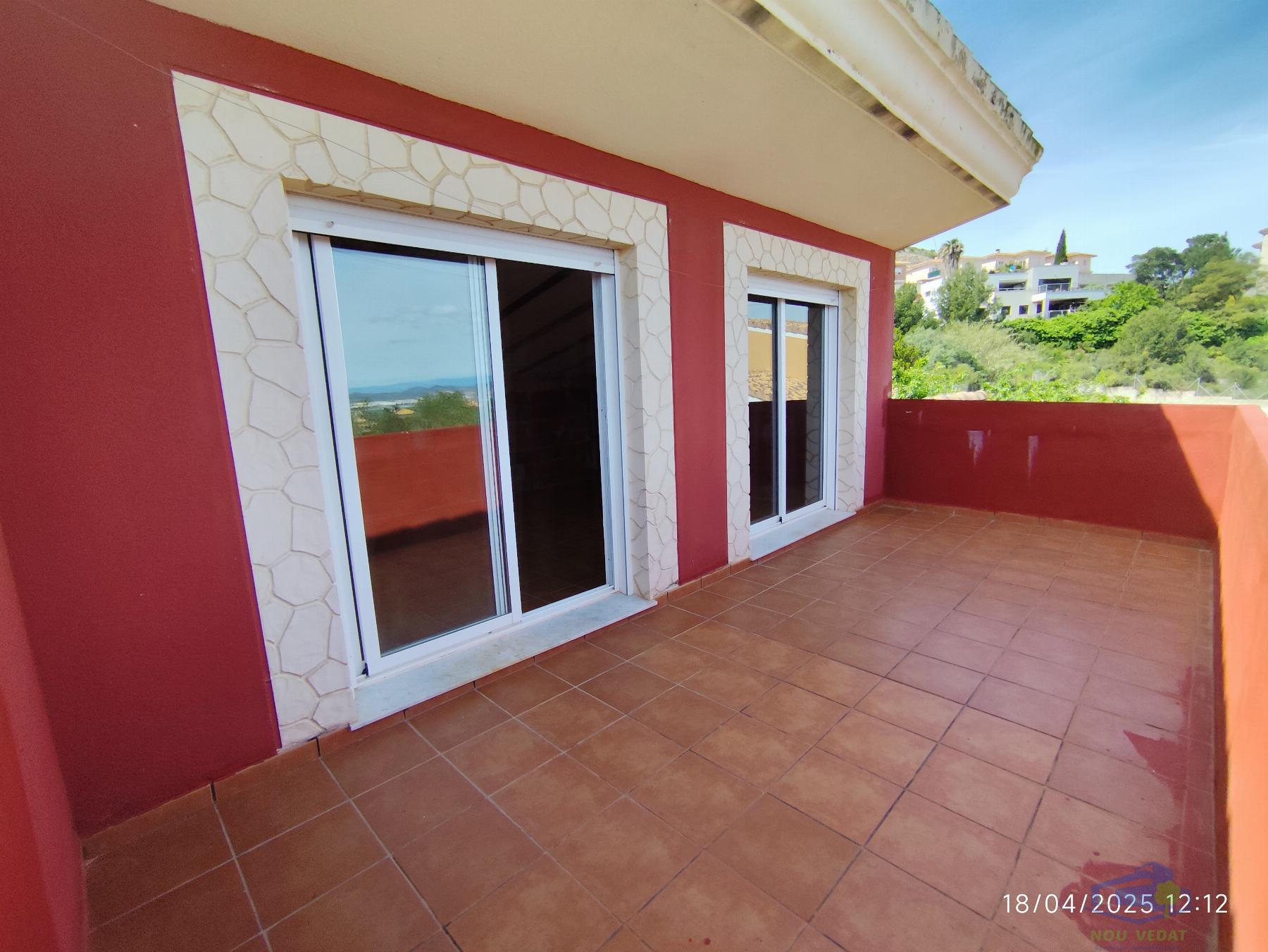 For sale of chalet in Chiva