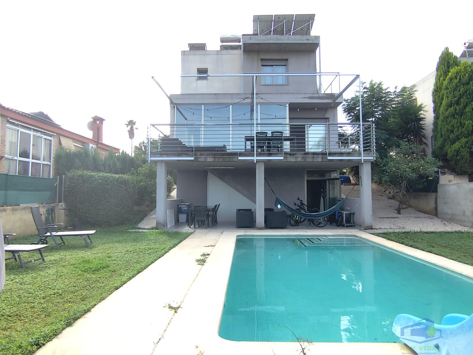 Venta de chalet en Monserrat