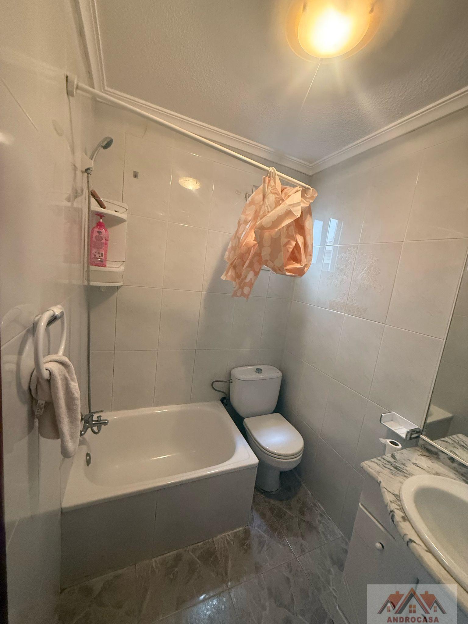 For sale of apartment in Elda