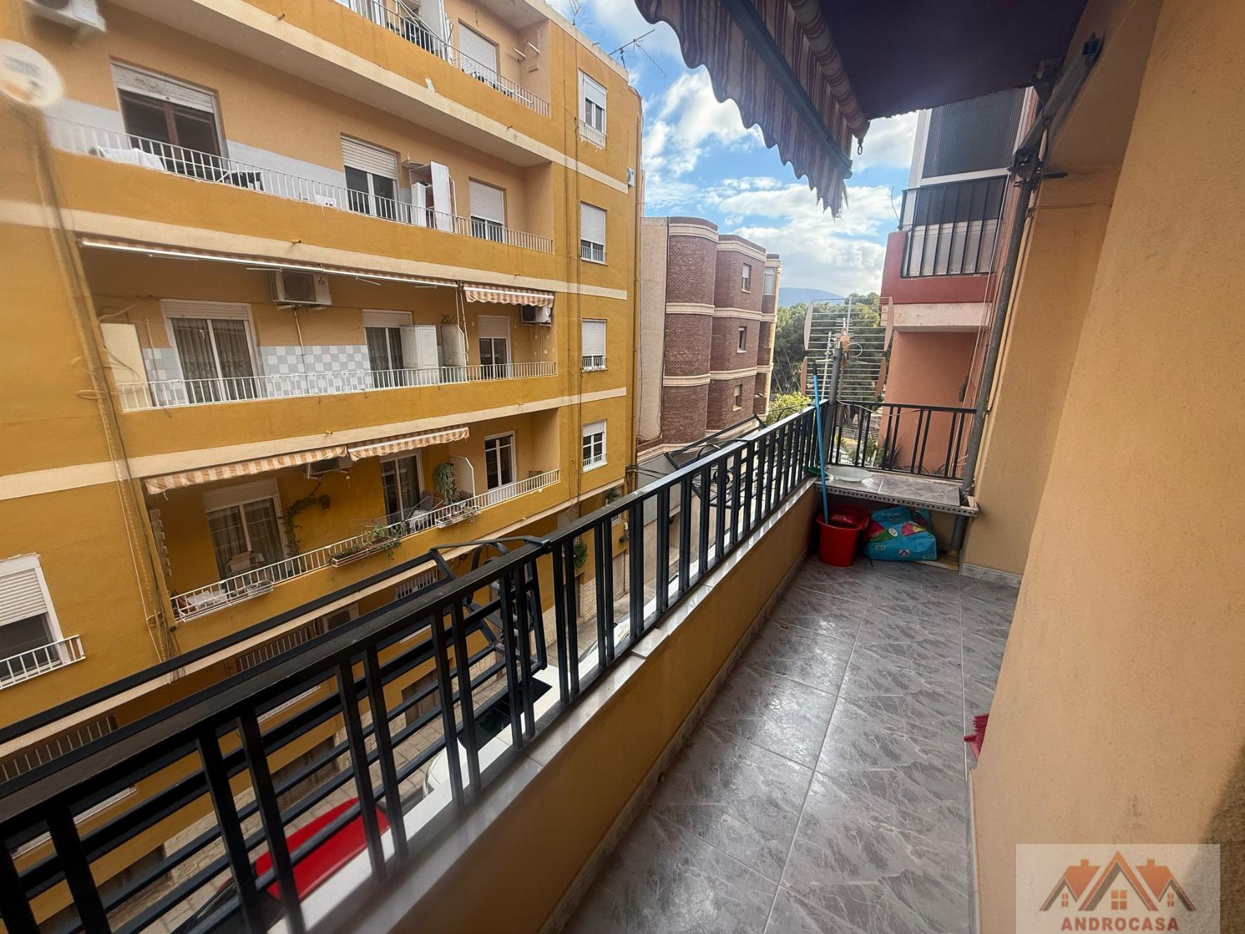 For sale of apartment in Elda