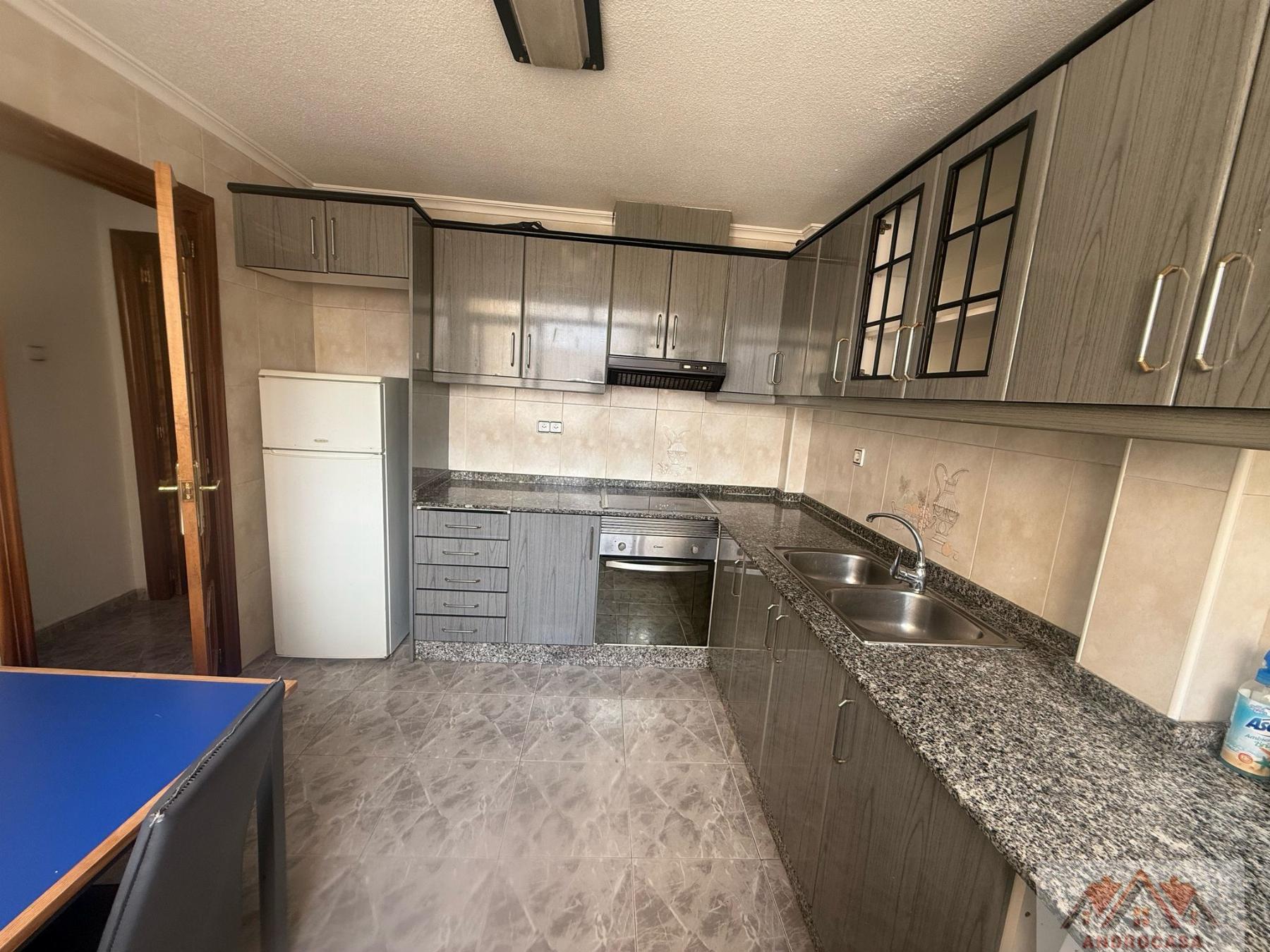 For sale of apartment in Elda