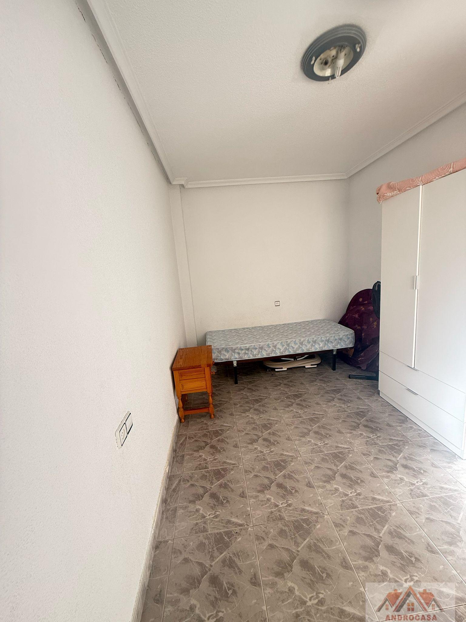 For sale of apartment in Elda