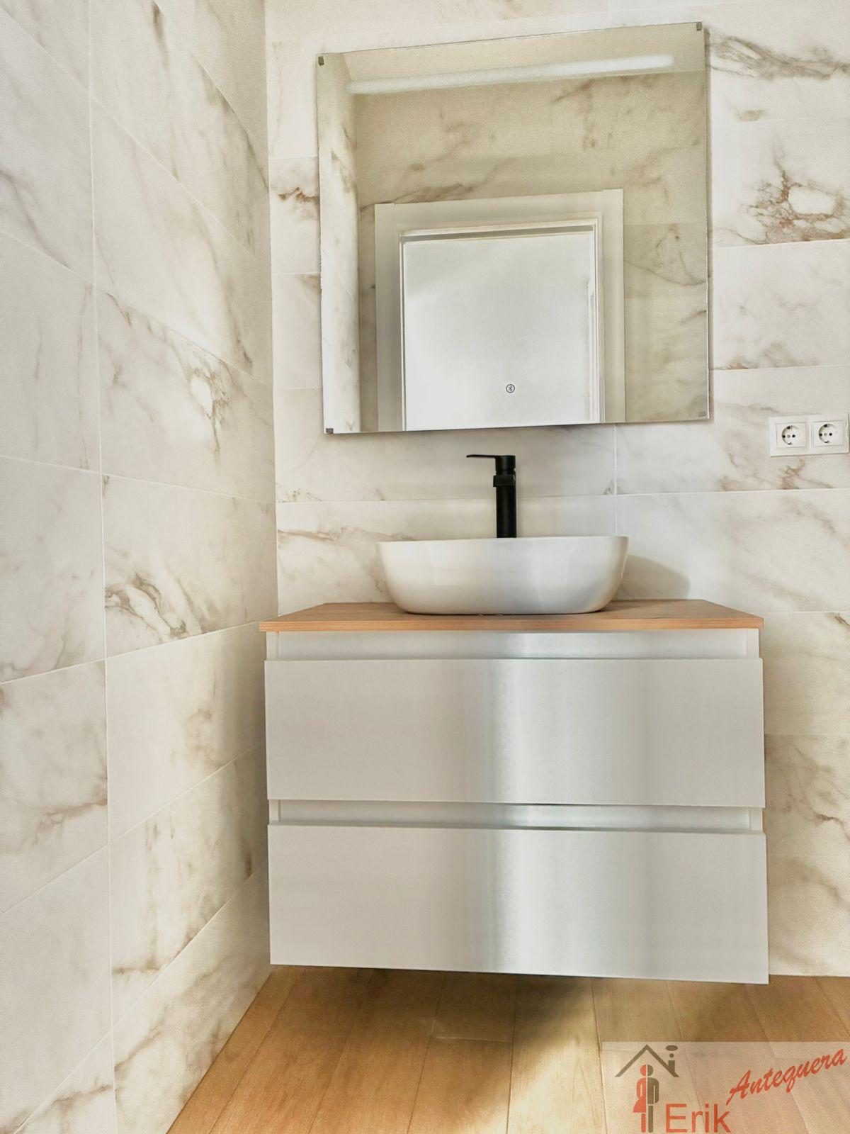 Venta de casa en Antequera