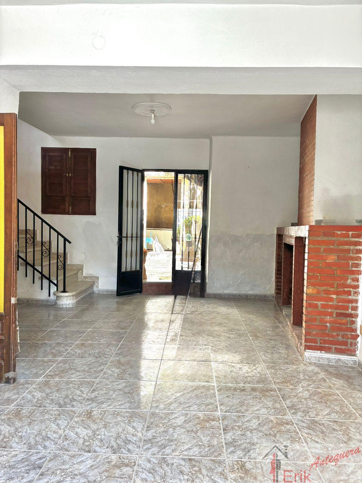 Venta de casa en Antequera