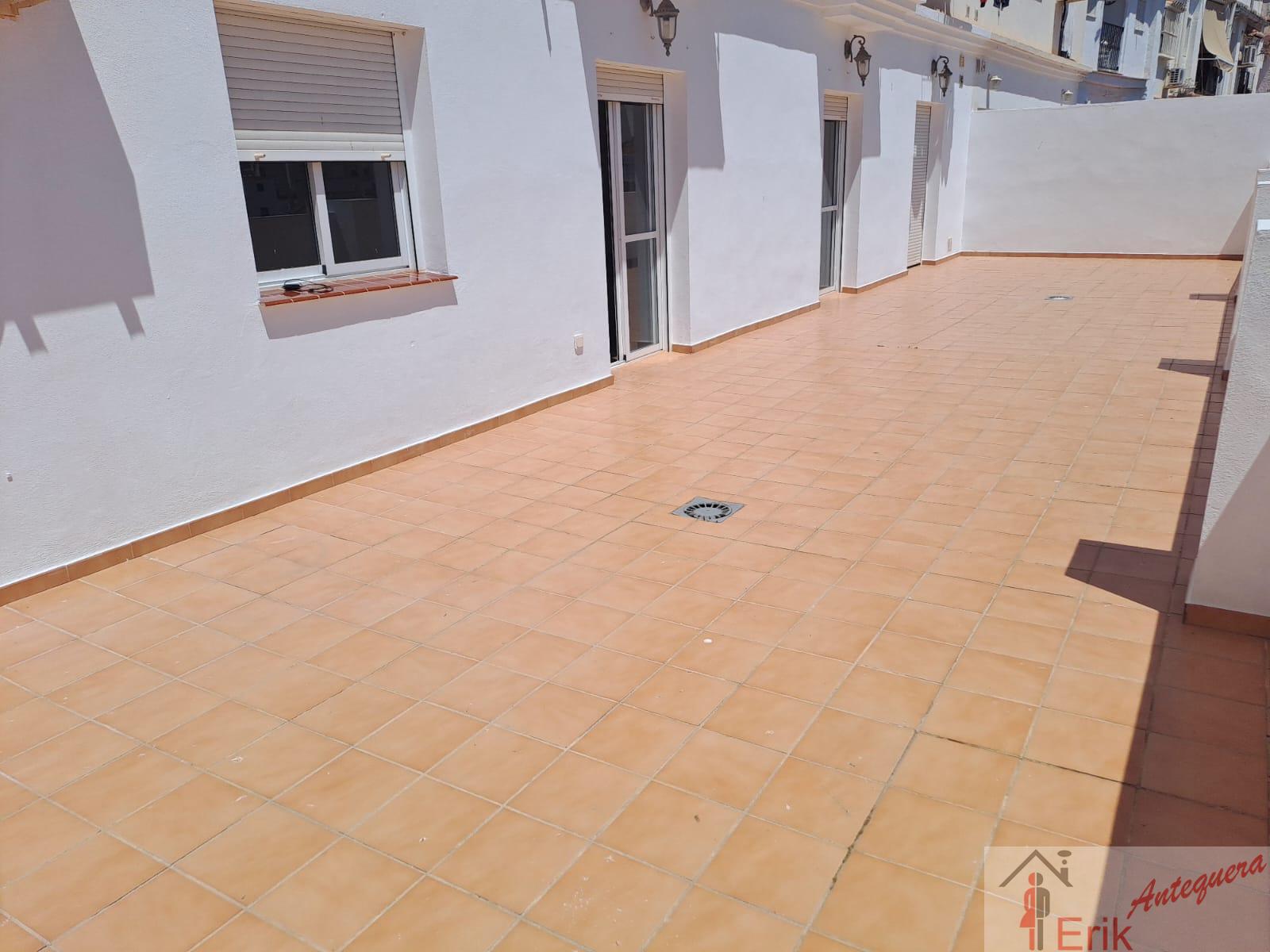 Venta de piso en Almogía