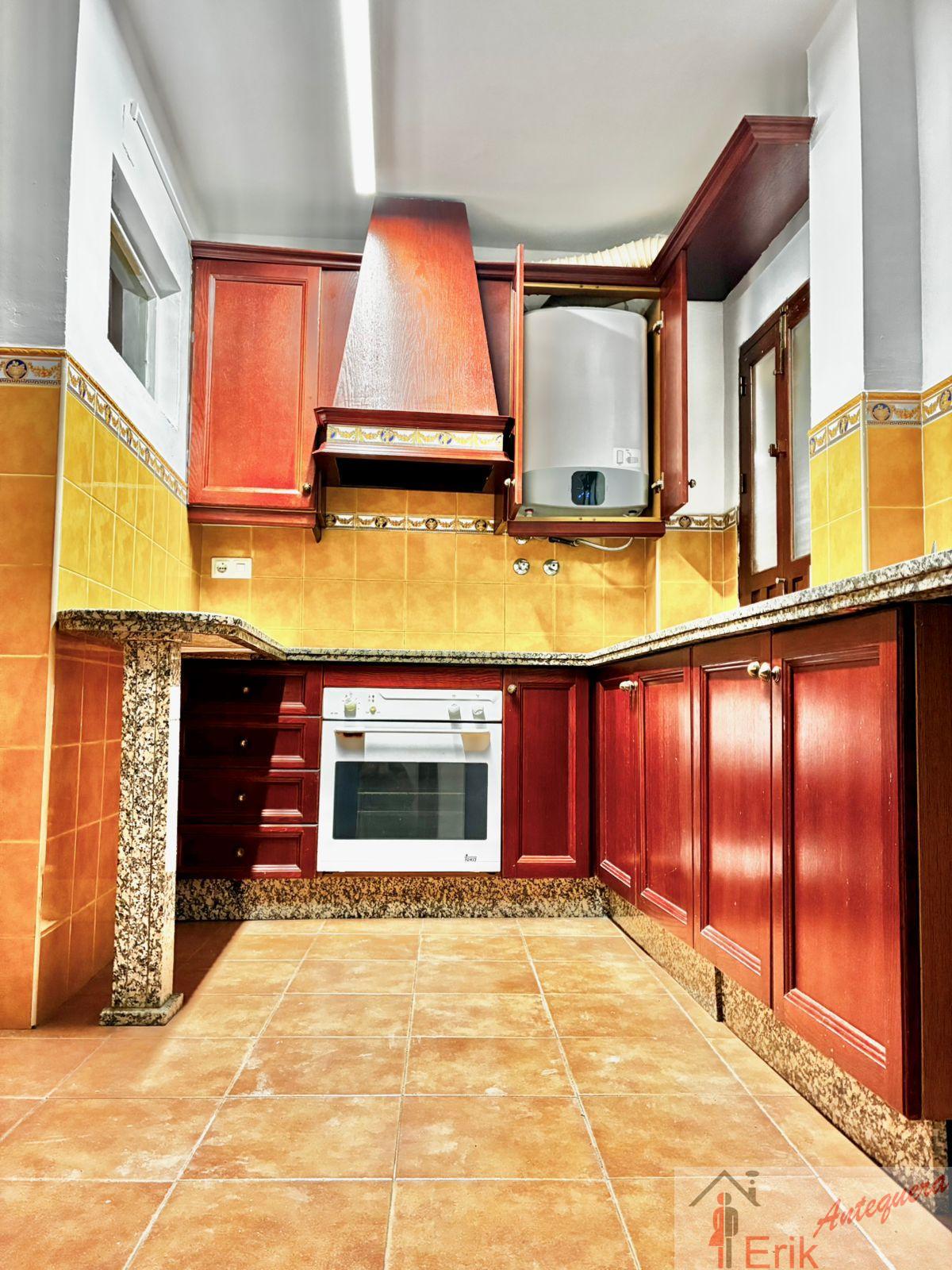 For sale of flat in Antequera