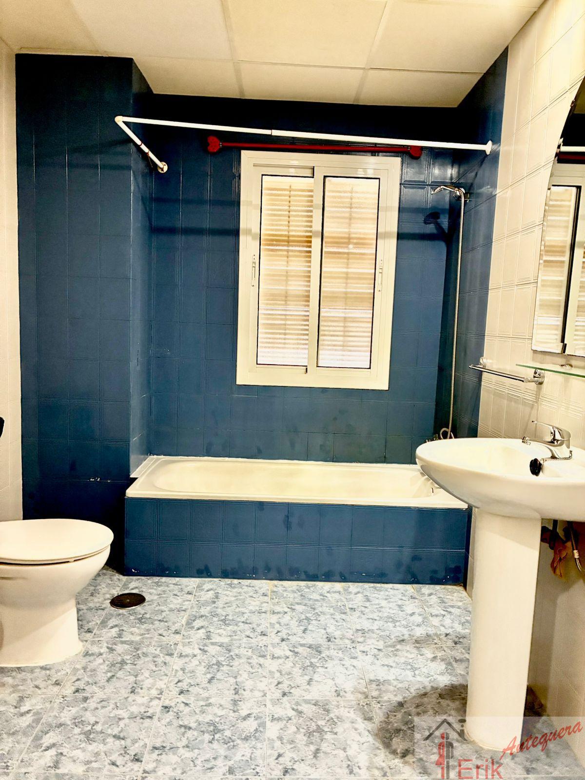 For sale of flat in Antequera