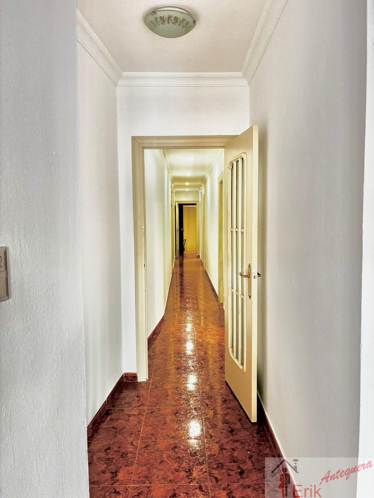 For sale of flat in Antequera