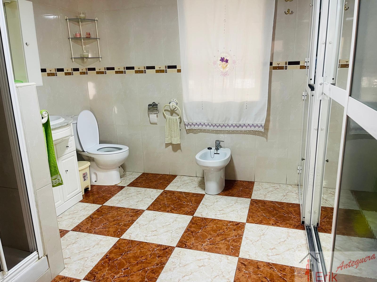 Venta de casa en Antequera
