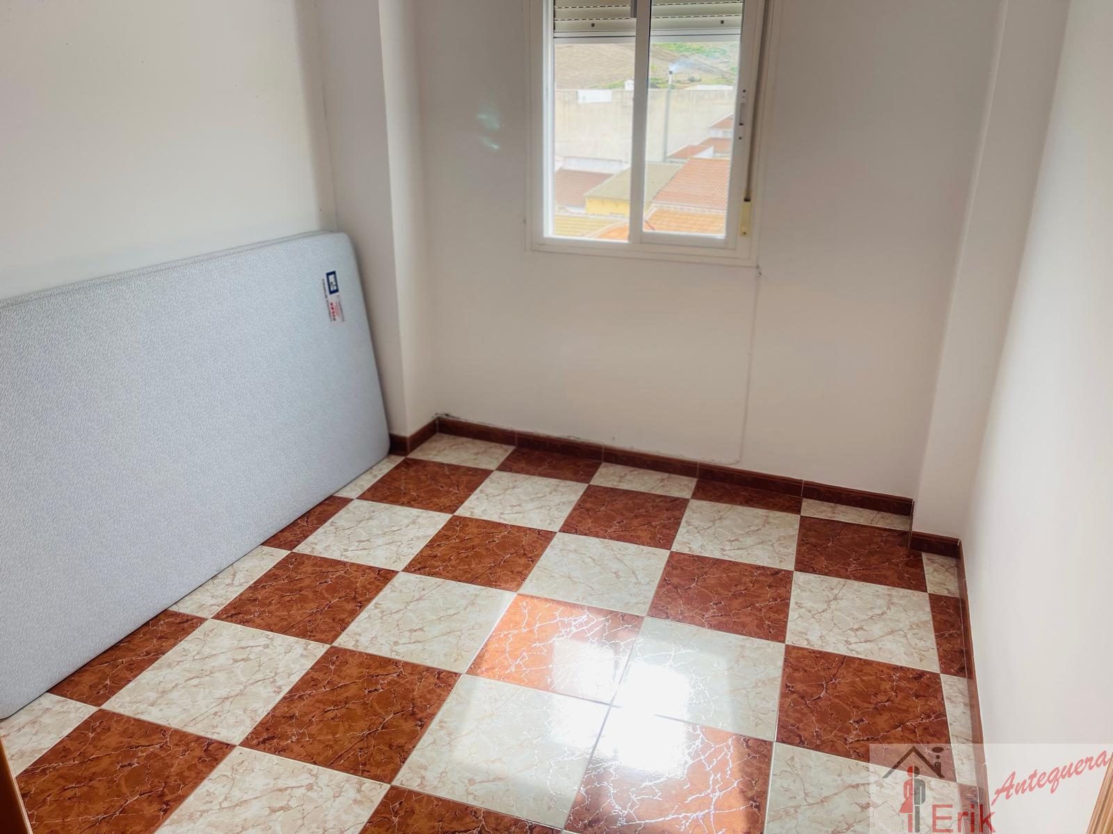 Venta de casa en Antequera