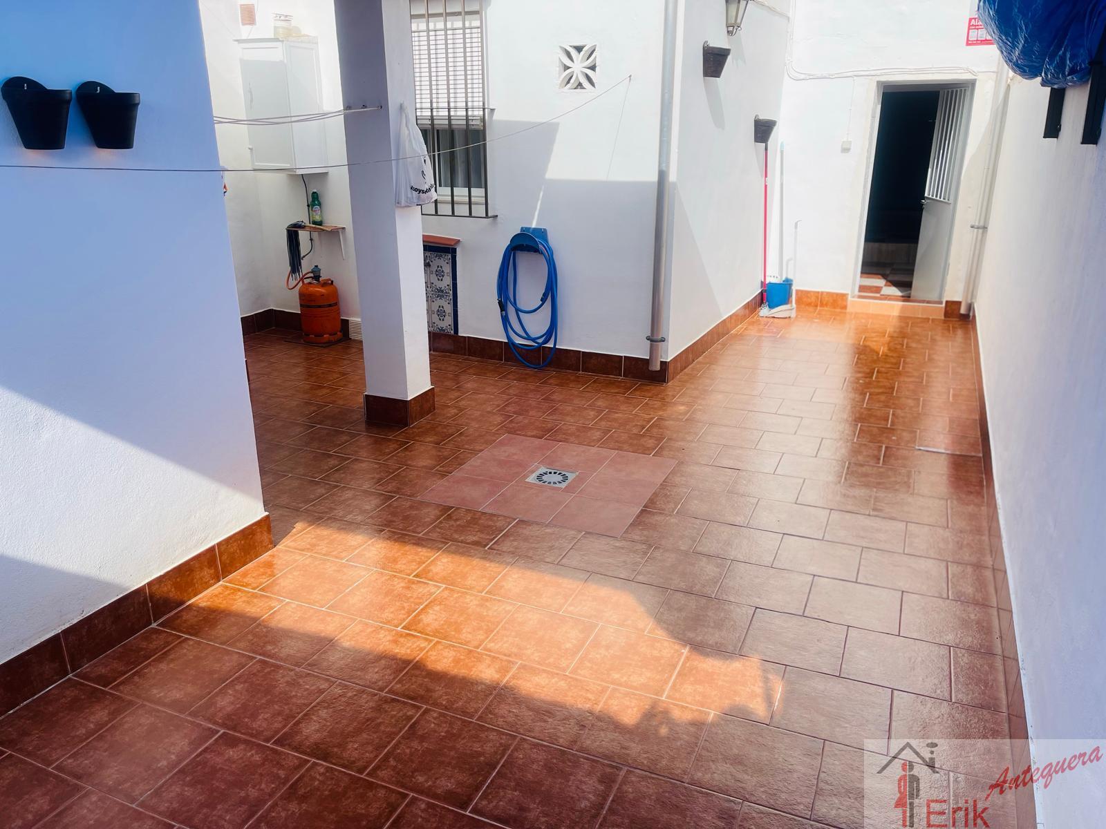 Venta de casa en Antequera