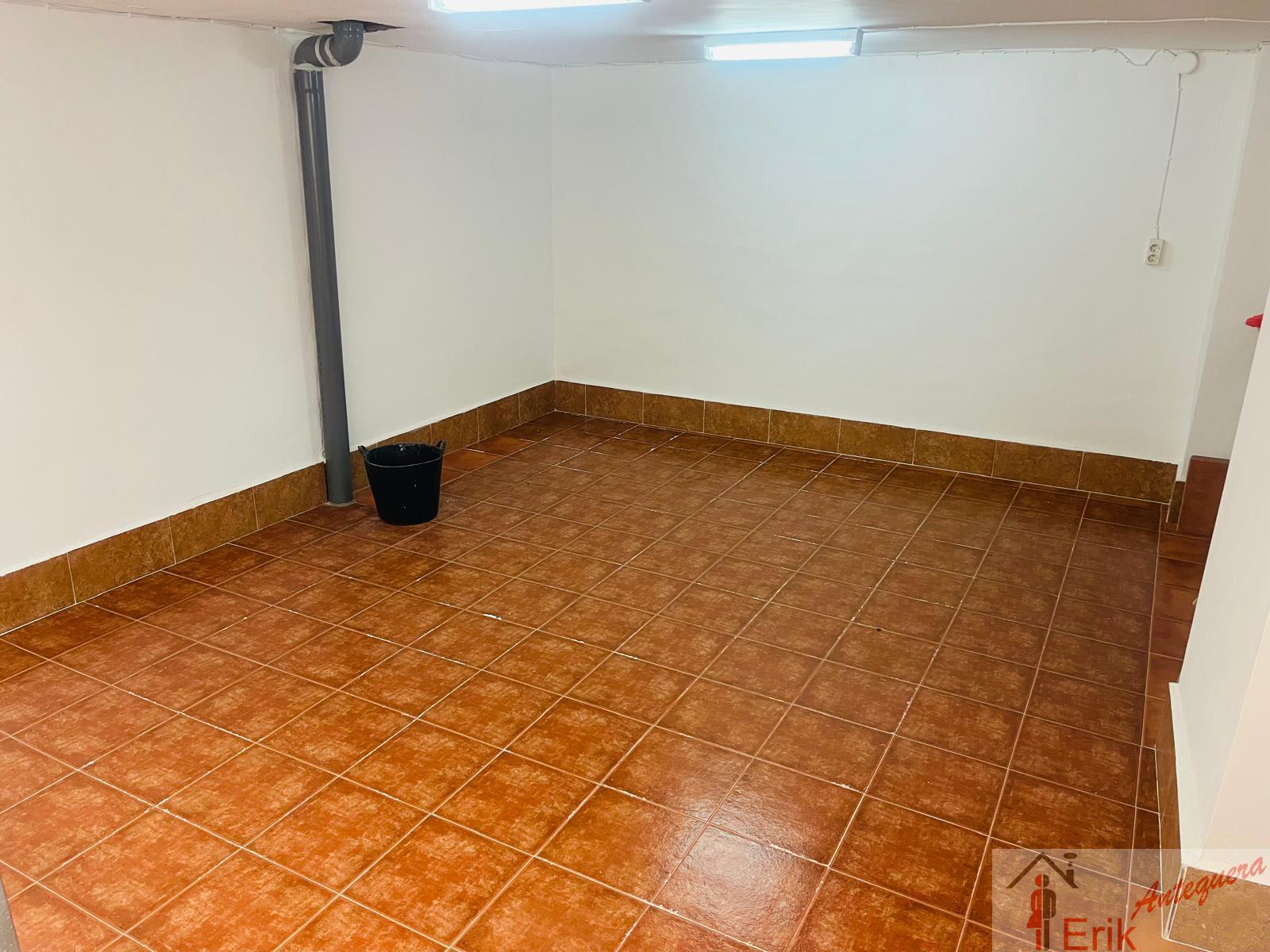 Venta de casa en Antequera