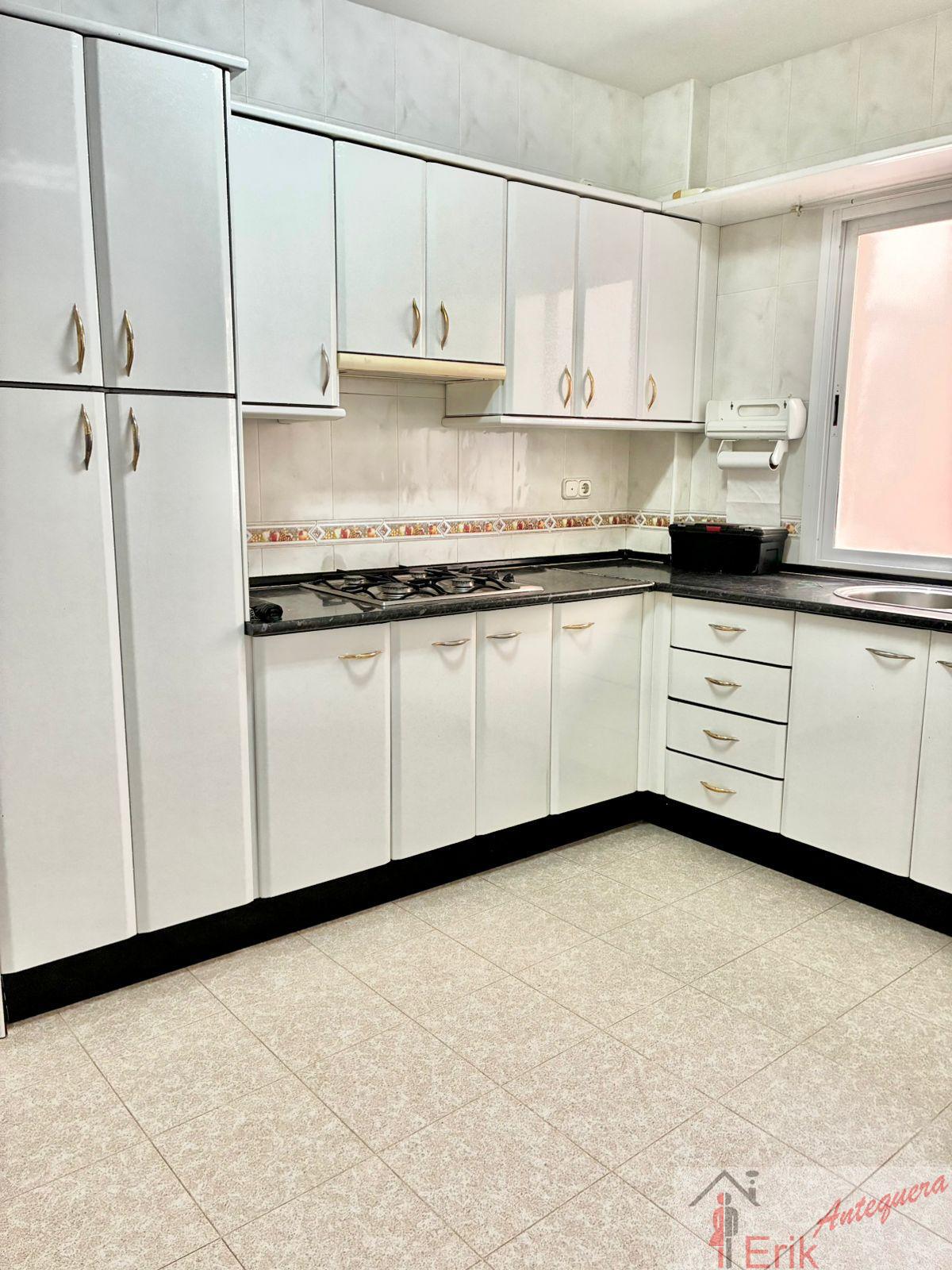 Venta de piso en Antequera