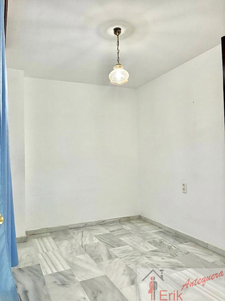 Venta de piso en Antequera