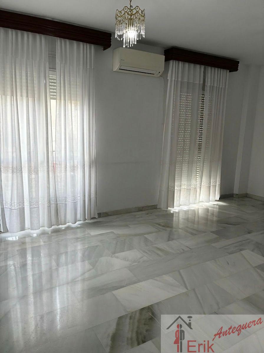 Venta de piso en Antequera