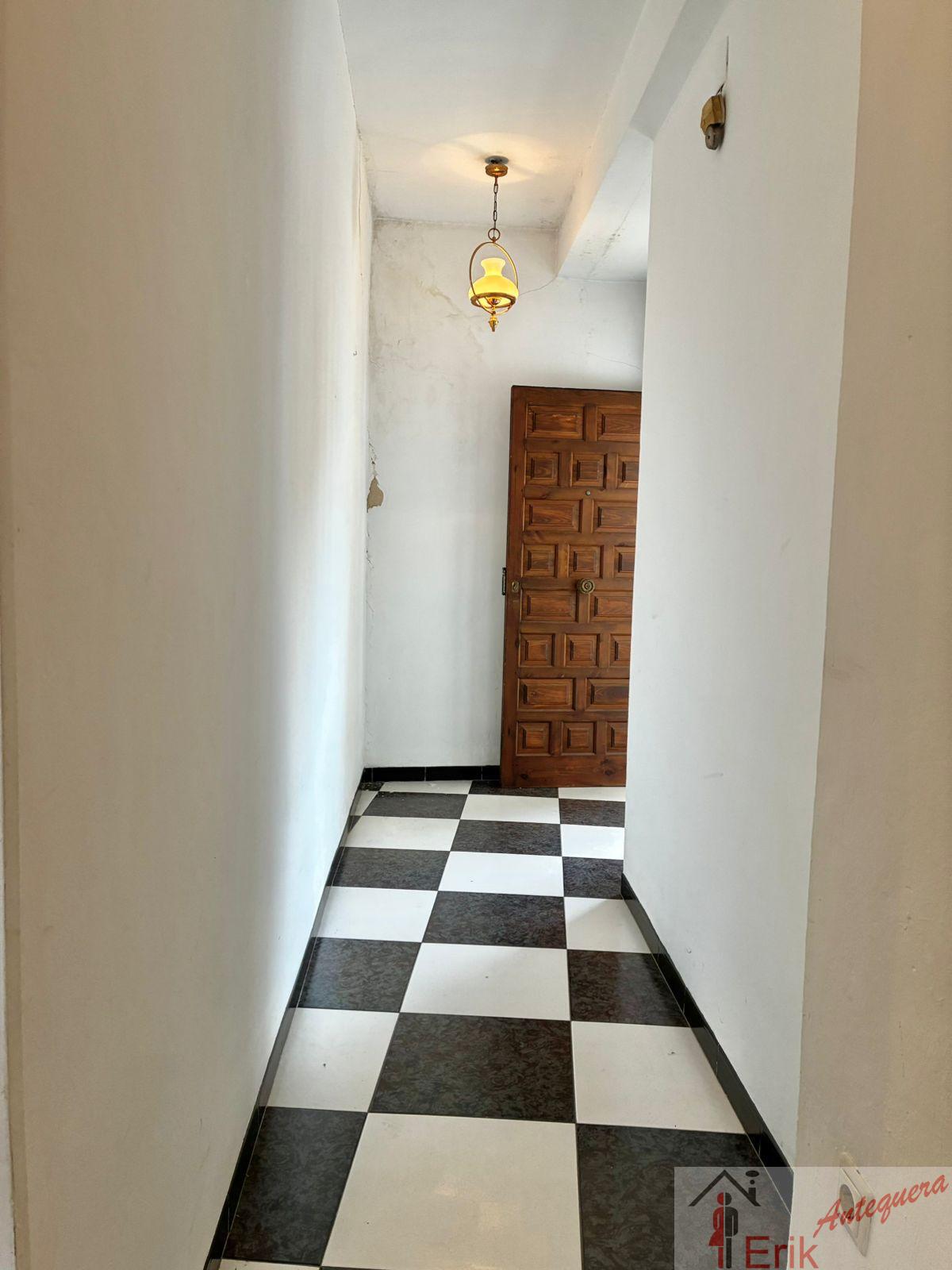 Venta de piso en Antequera