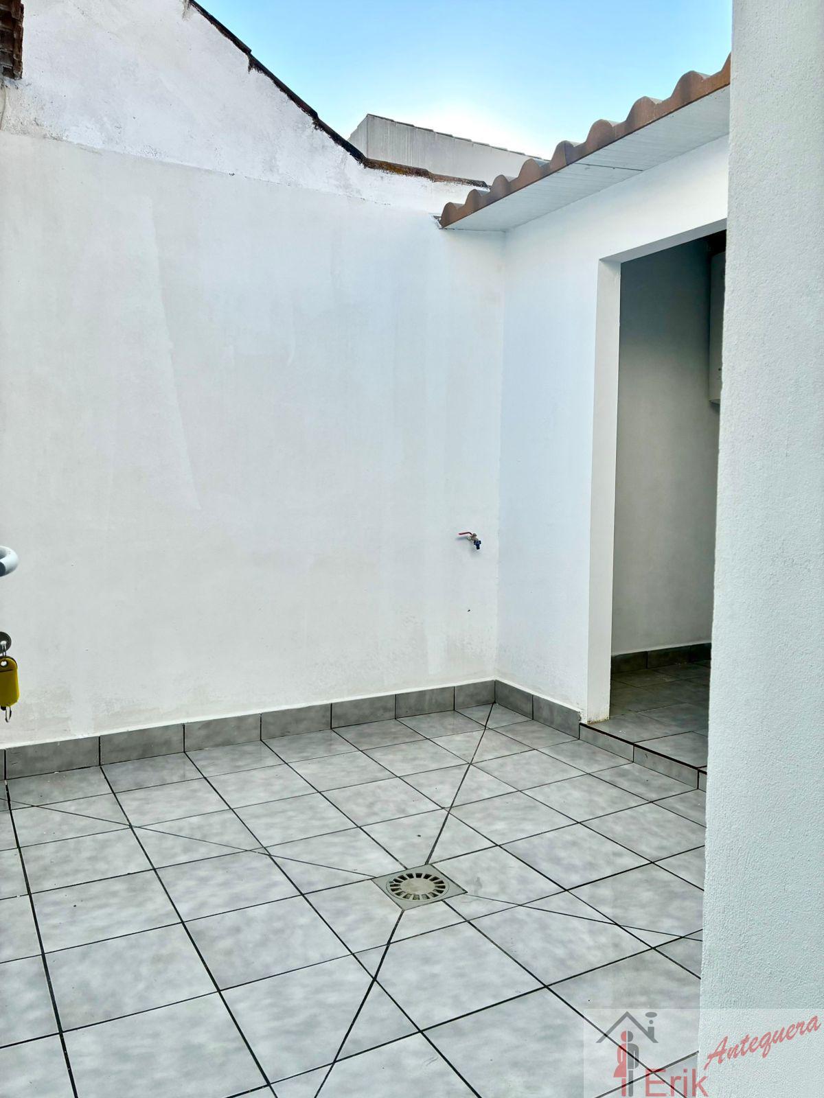 Venta de casa en Antequera