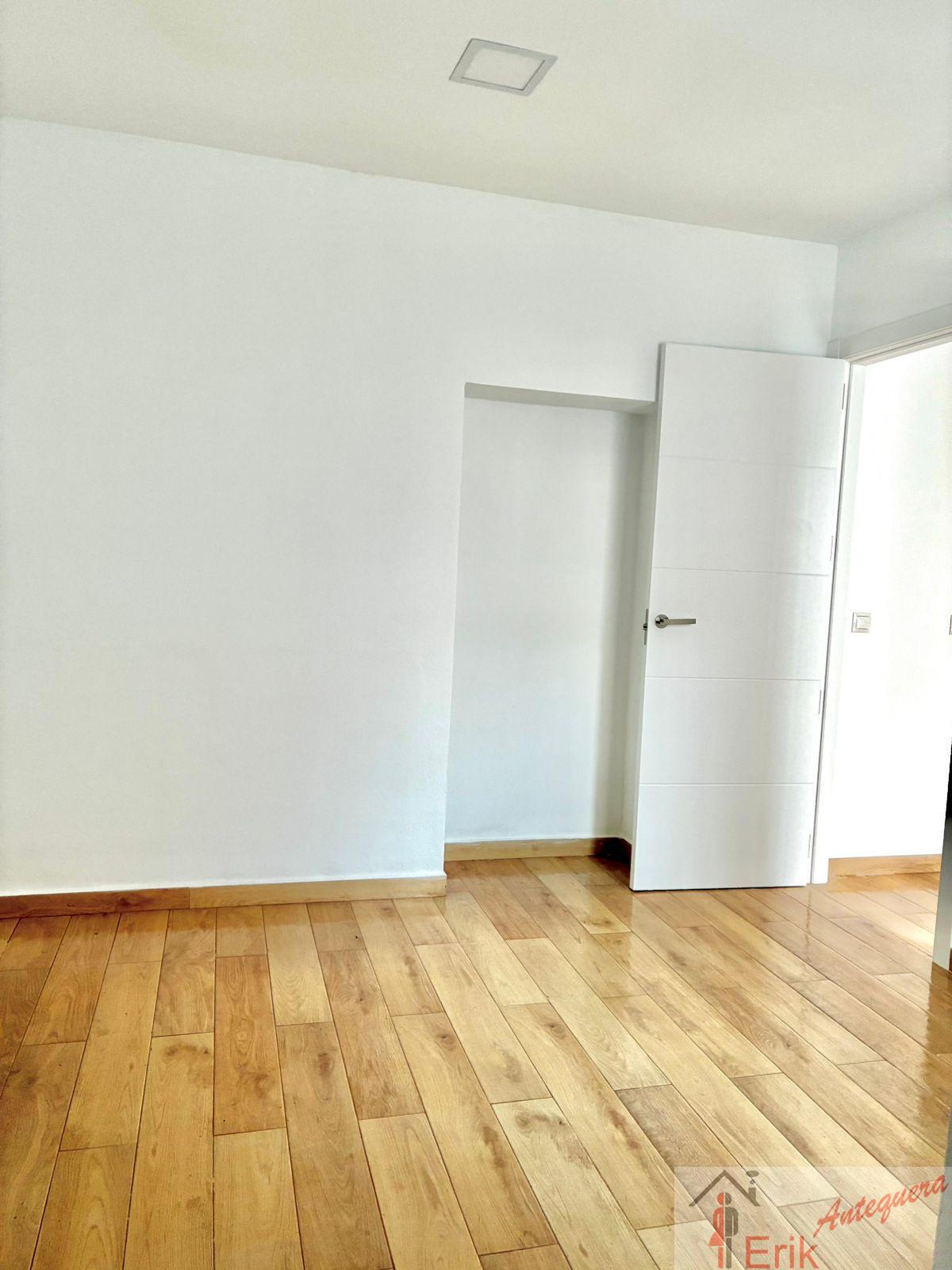 Venta de casa en Antequera