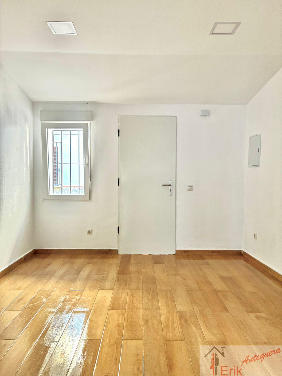 Venta de casa en Antequera