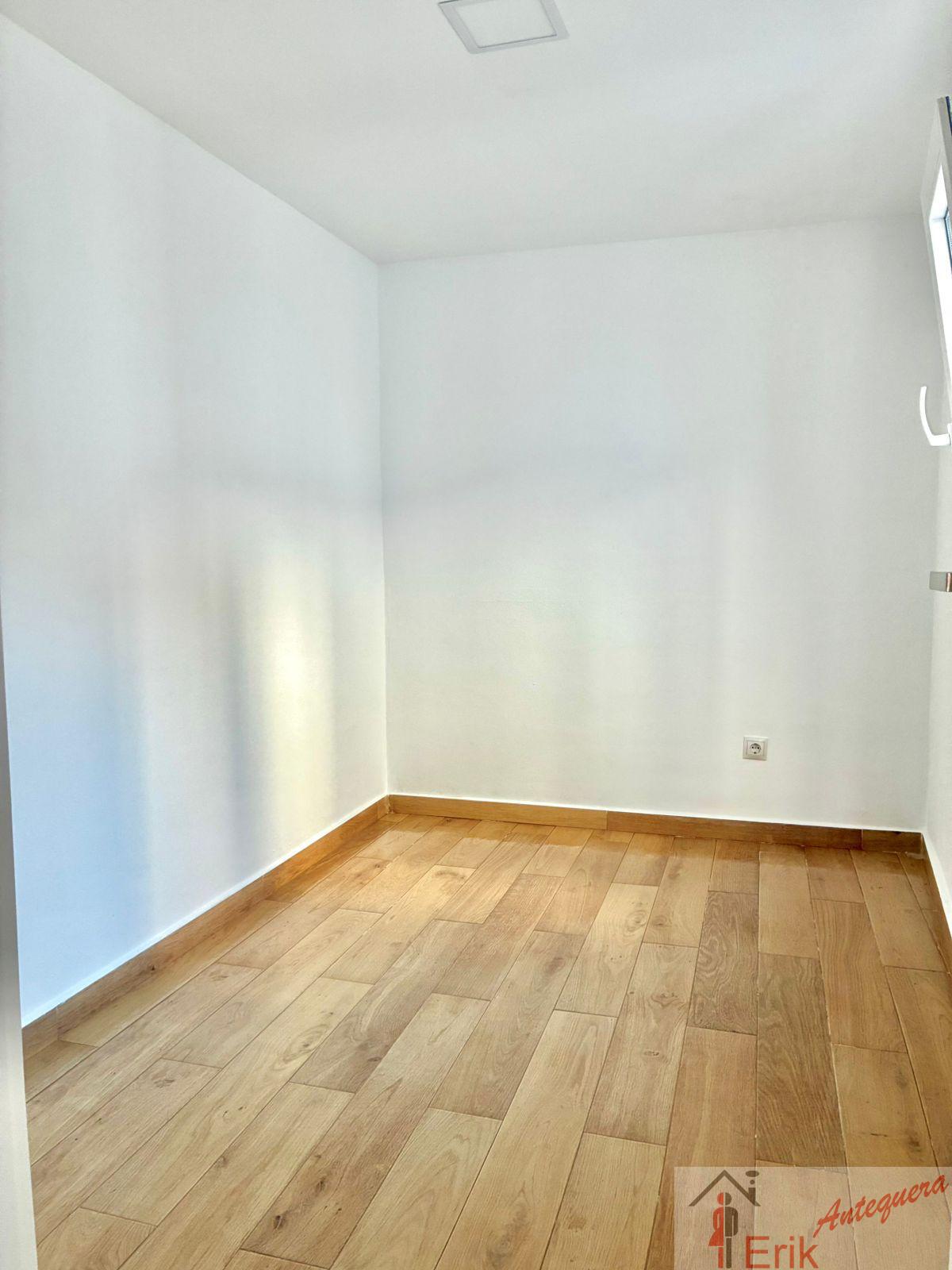 Venta de casa en Antequera