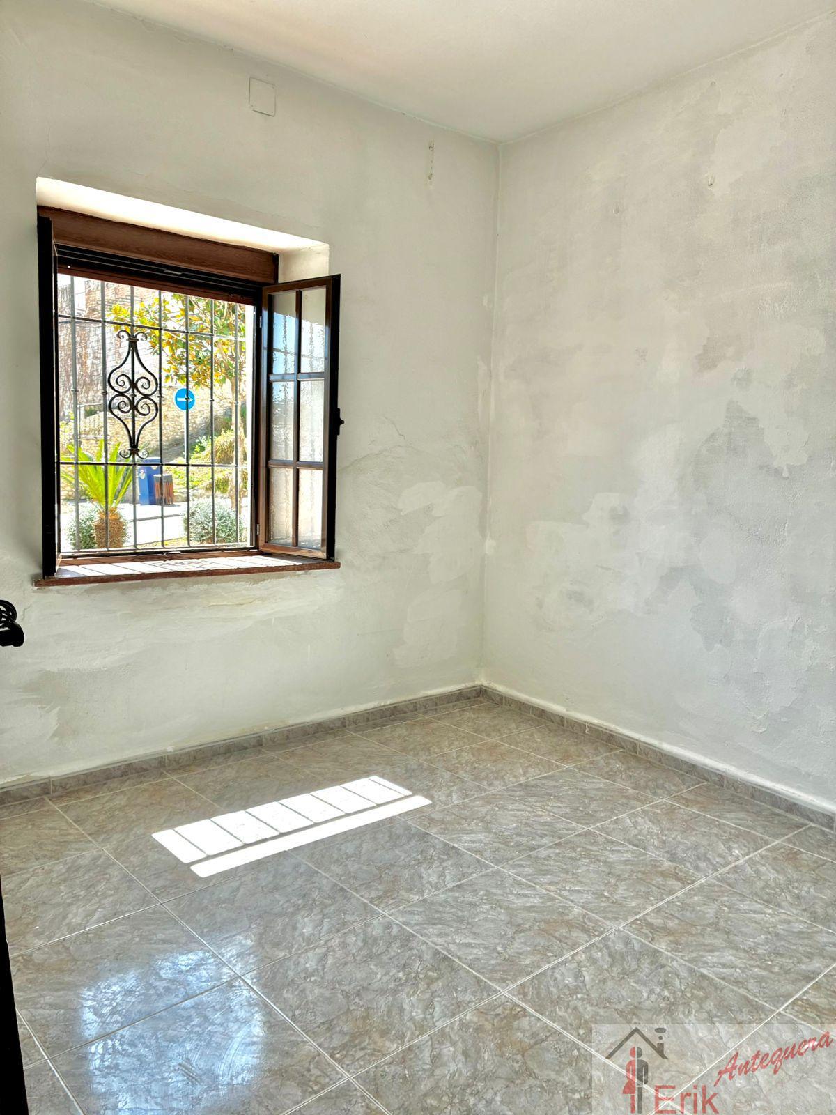 Venta de casa en Antequera