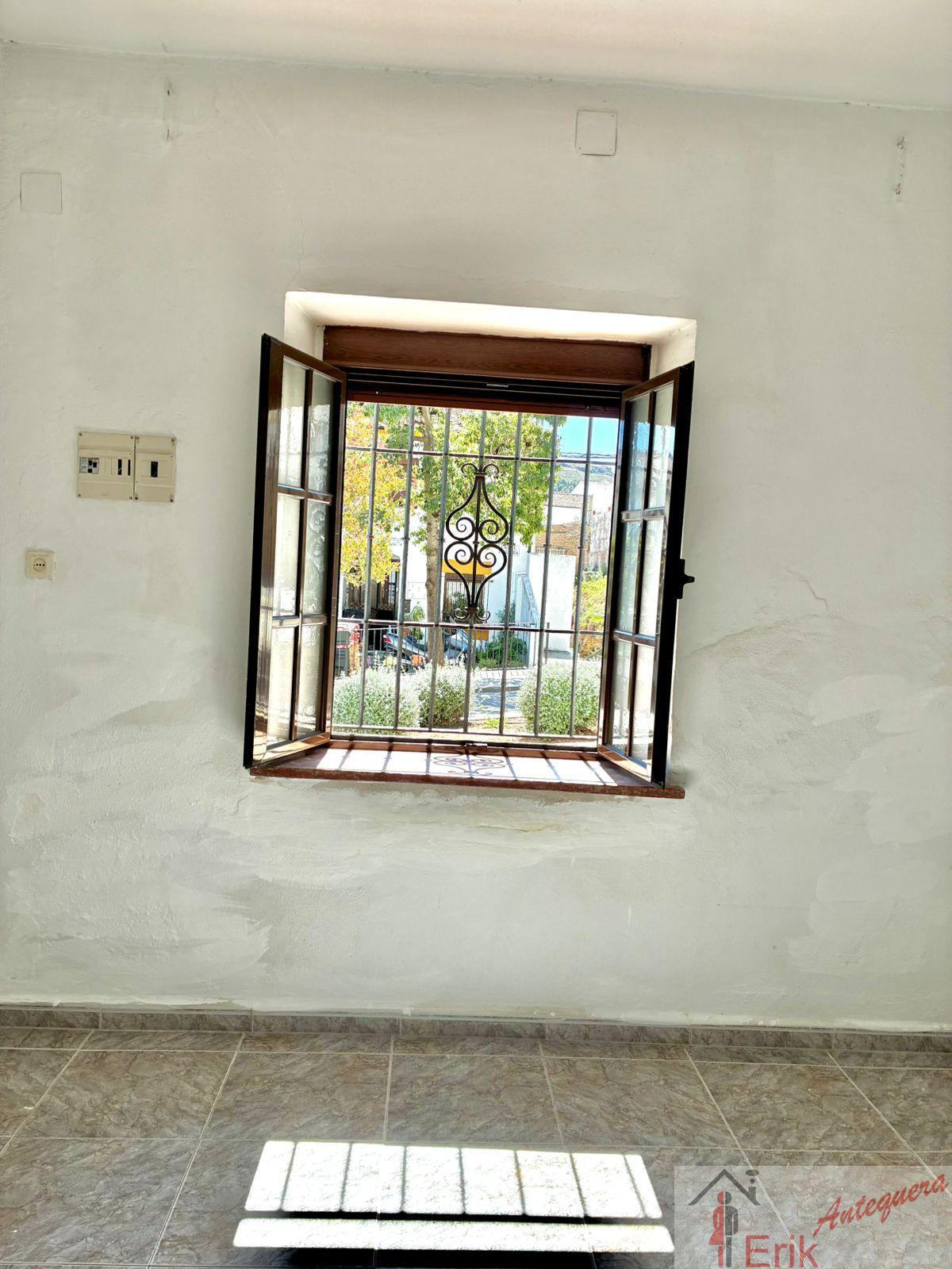 Venta de casa en Antequera