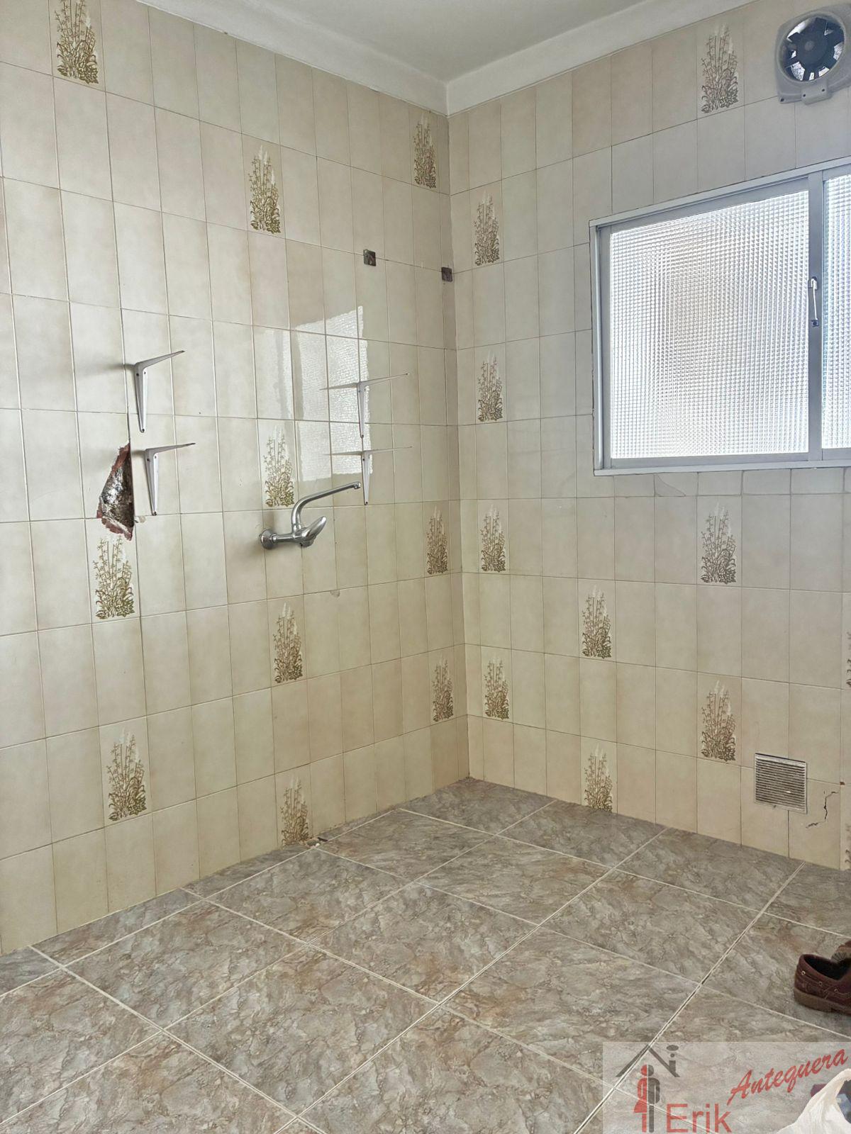 Venta de casa en Antequera