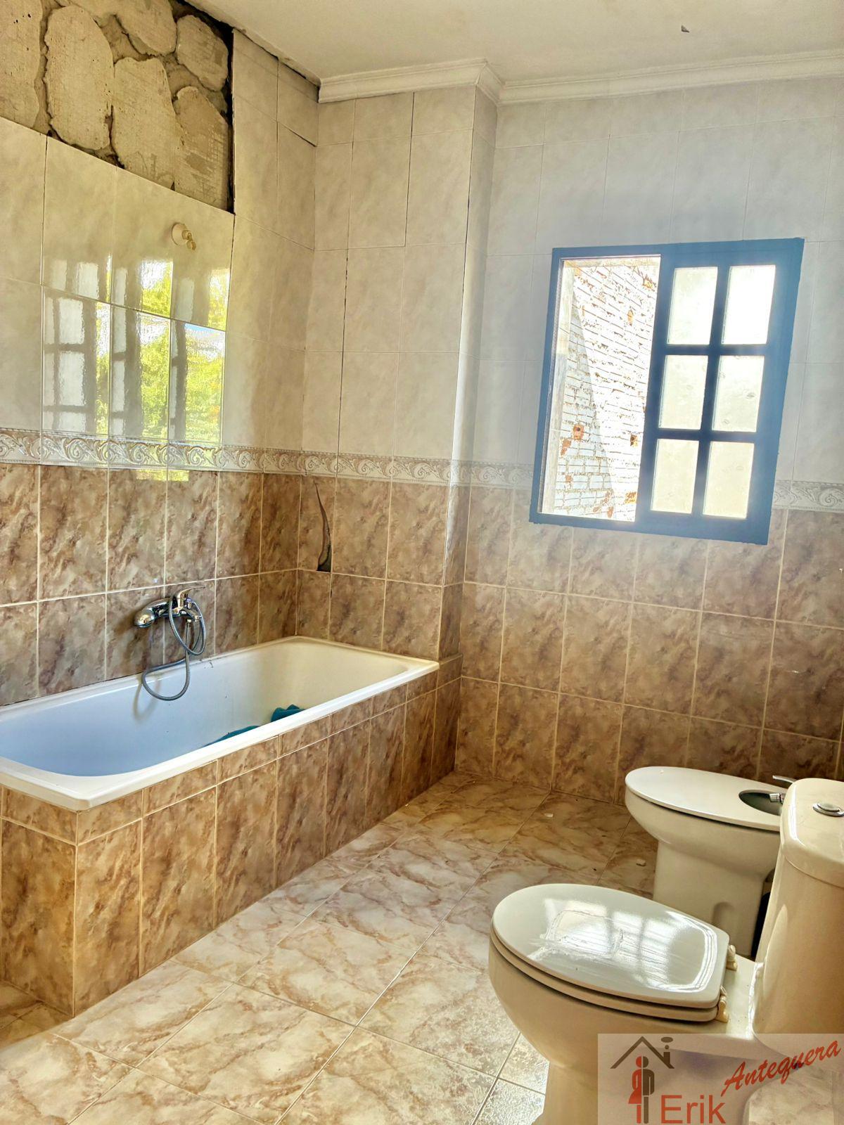 Venta de casa en Antequera