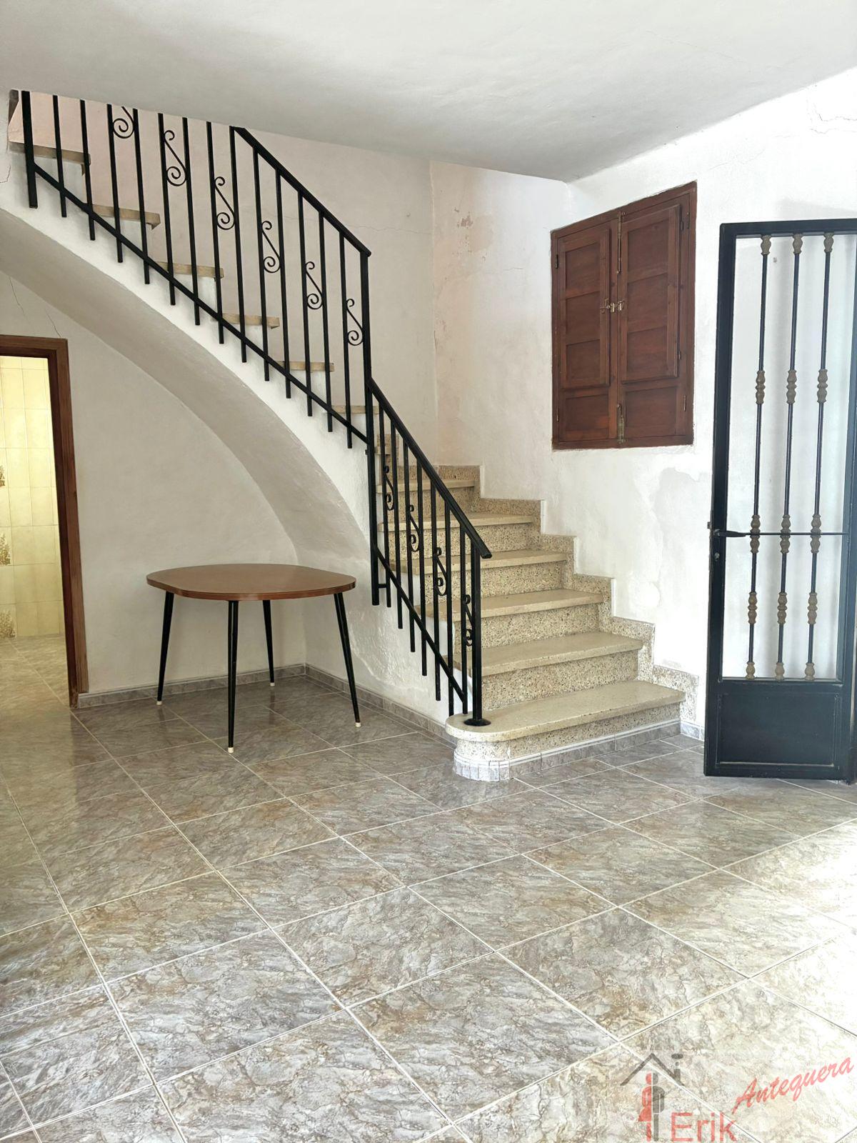 Venta de casa en Antequera
