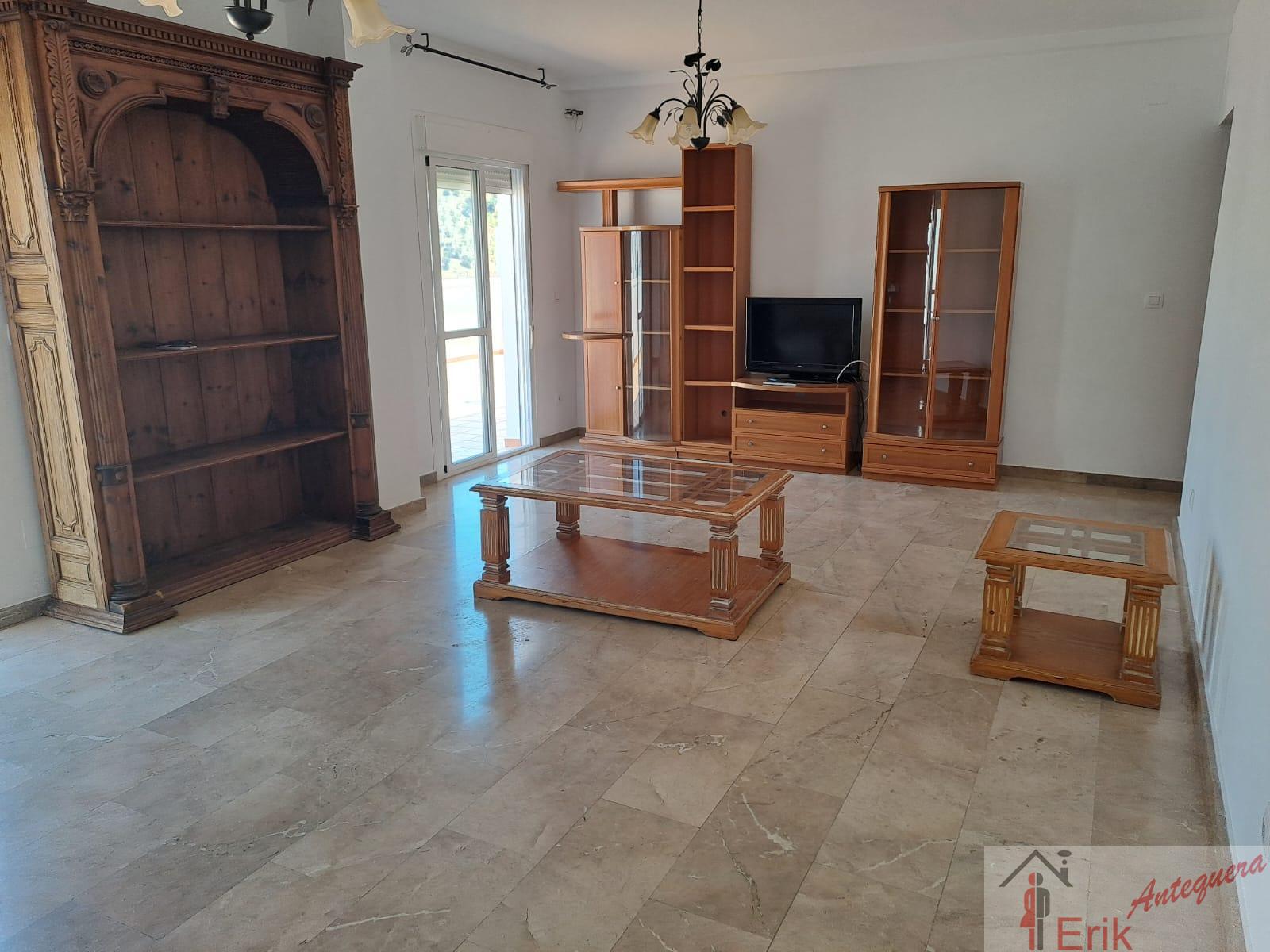 Venta de piso en Almogía
