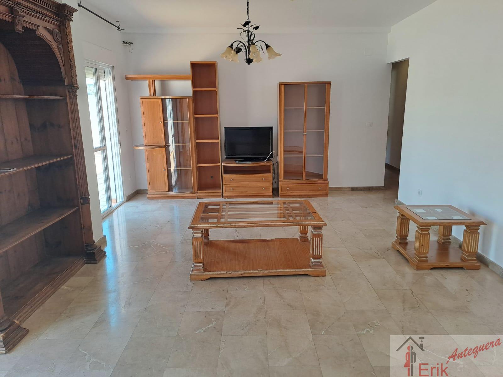 Venta de piso en Almogía