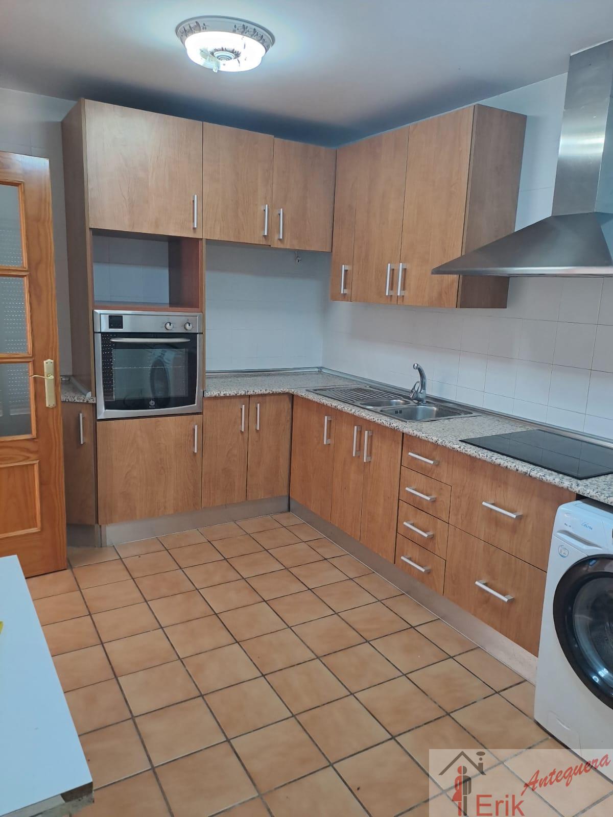 Venta de piso en Almogía