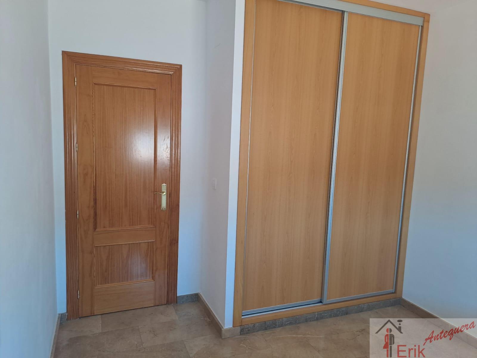 Venta de piso en Almogía