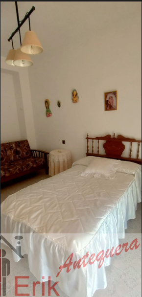 For sale of house in Antequera