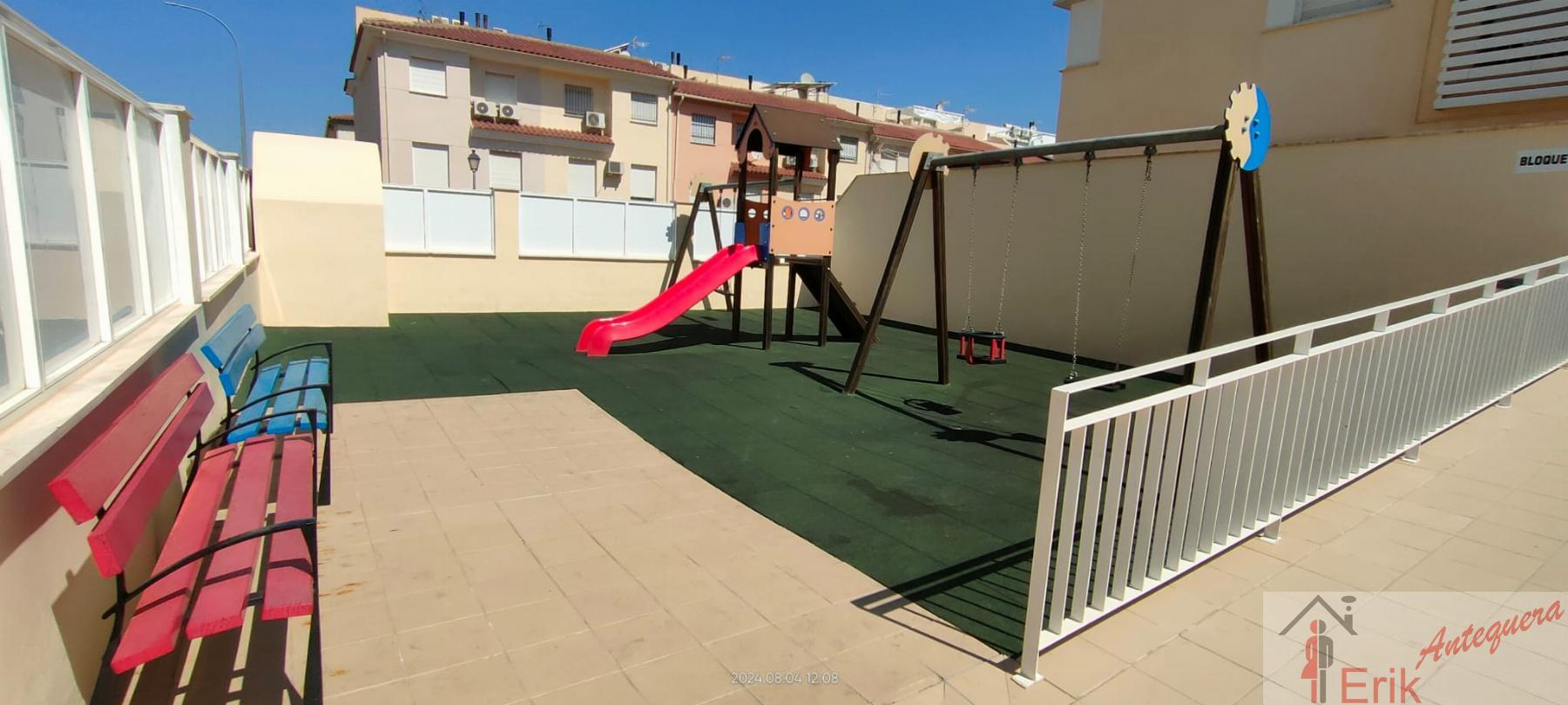 For sale of flat in Antequera