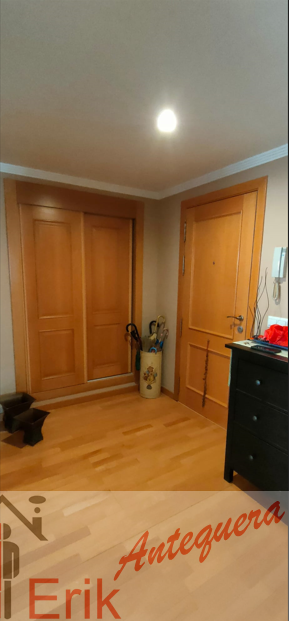 For sale of flat in Antequera