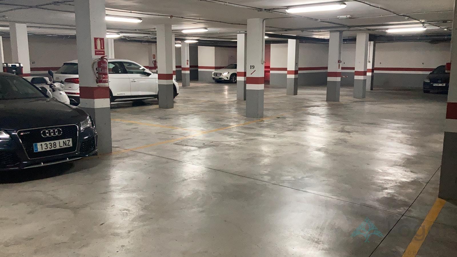 For sale of garage in Murcia
