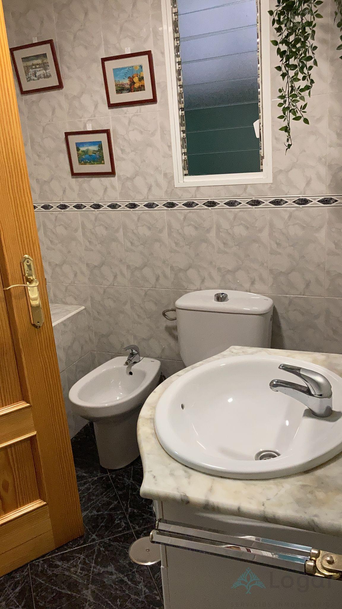 For sale of flat in Santo Angel