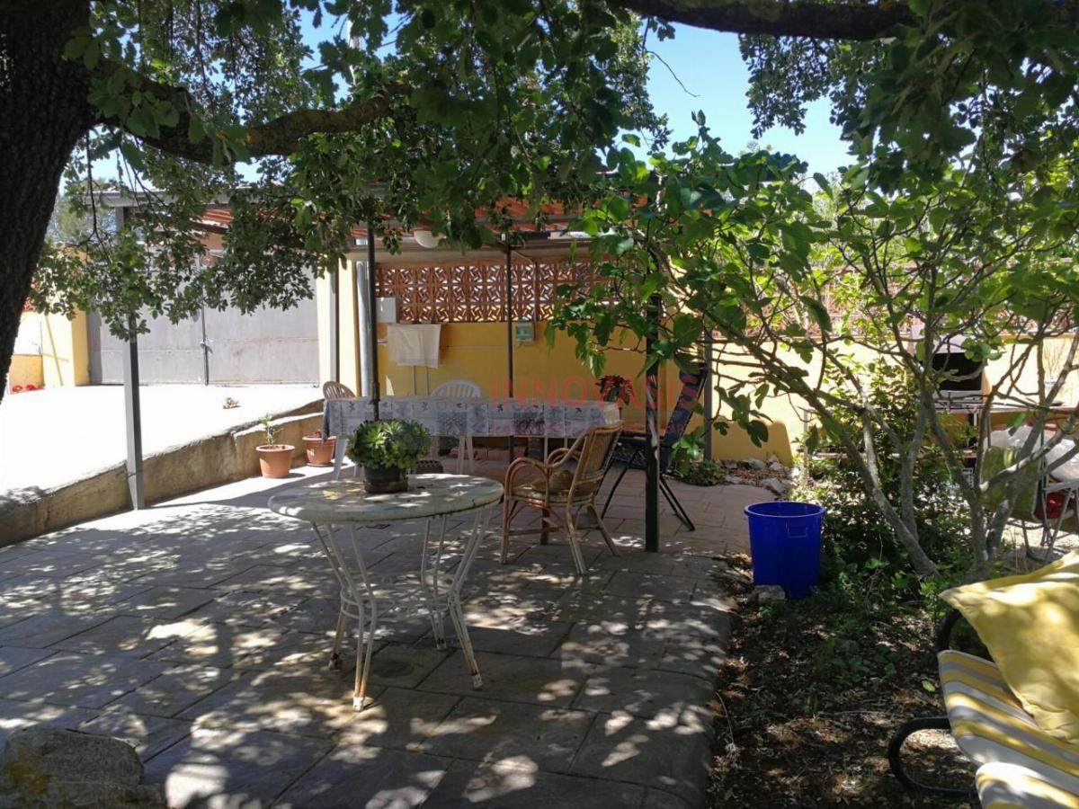 For sale of land in Querol