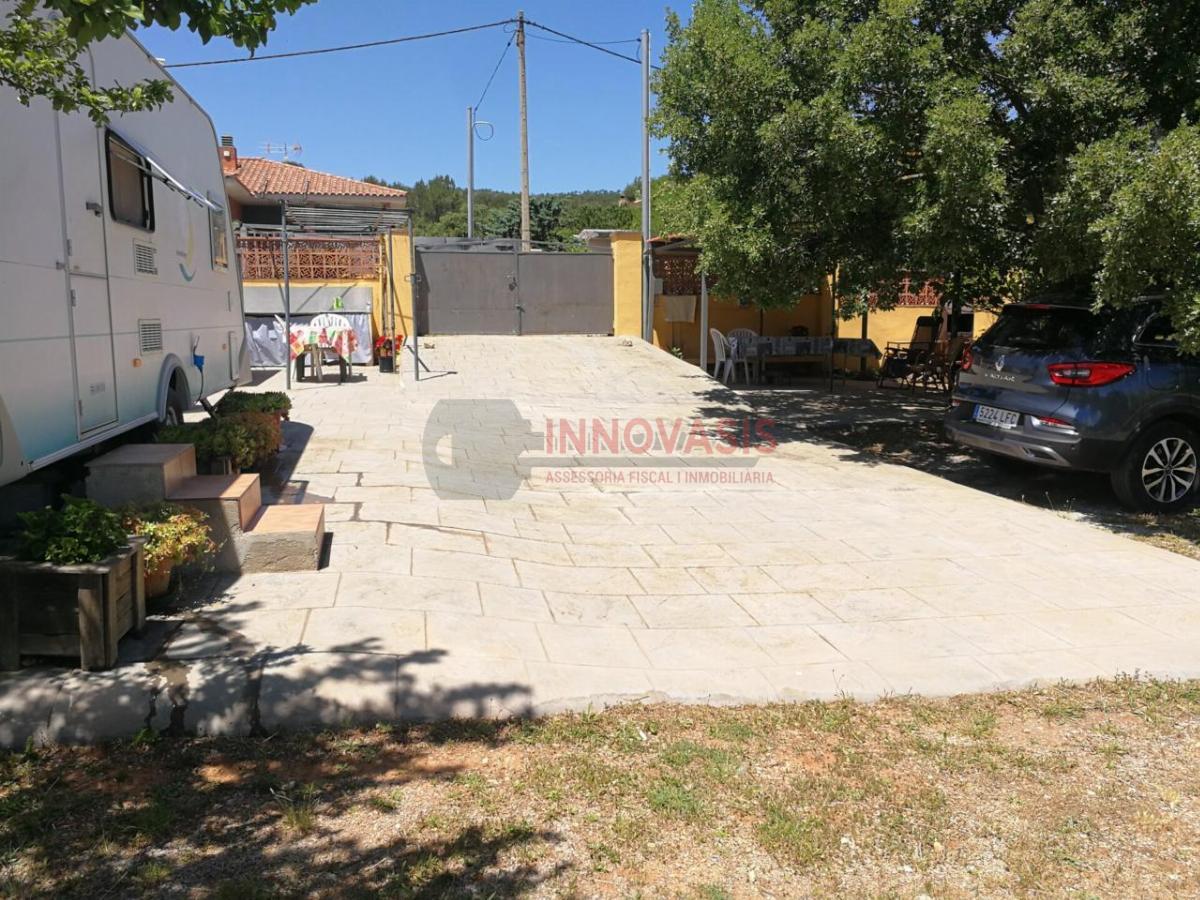 For sale of land in Querol