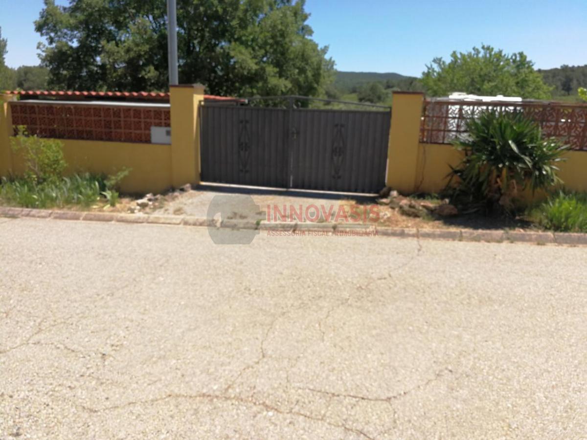 For sale of land in Querol