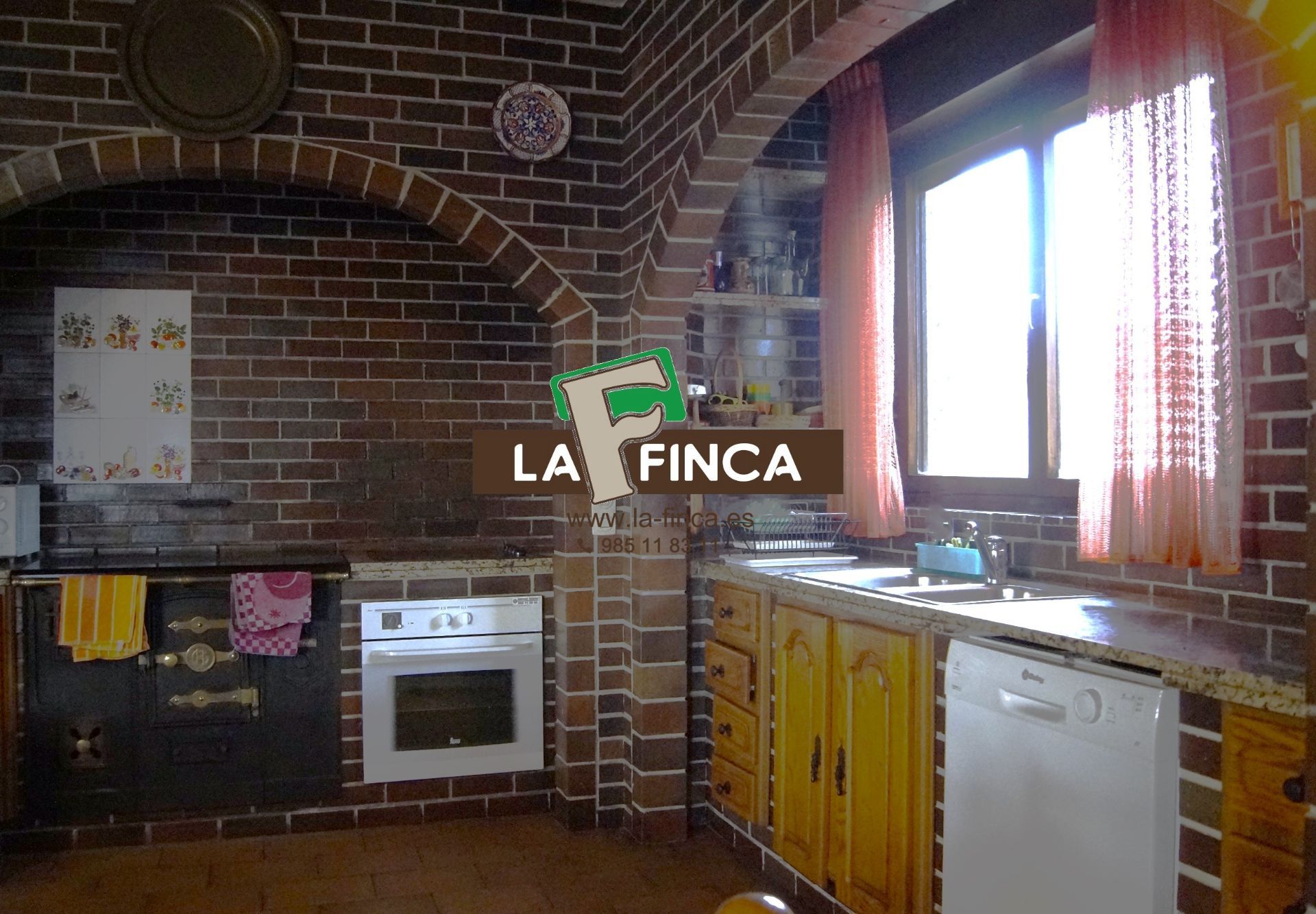 For sale of villa in Siero