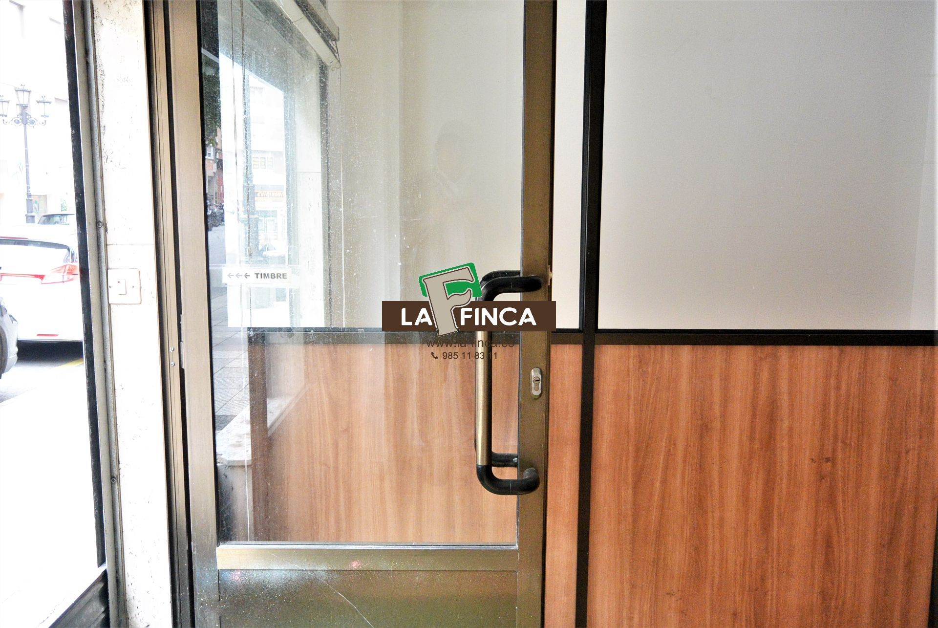 For sale of premises in Oviedo