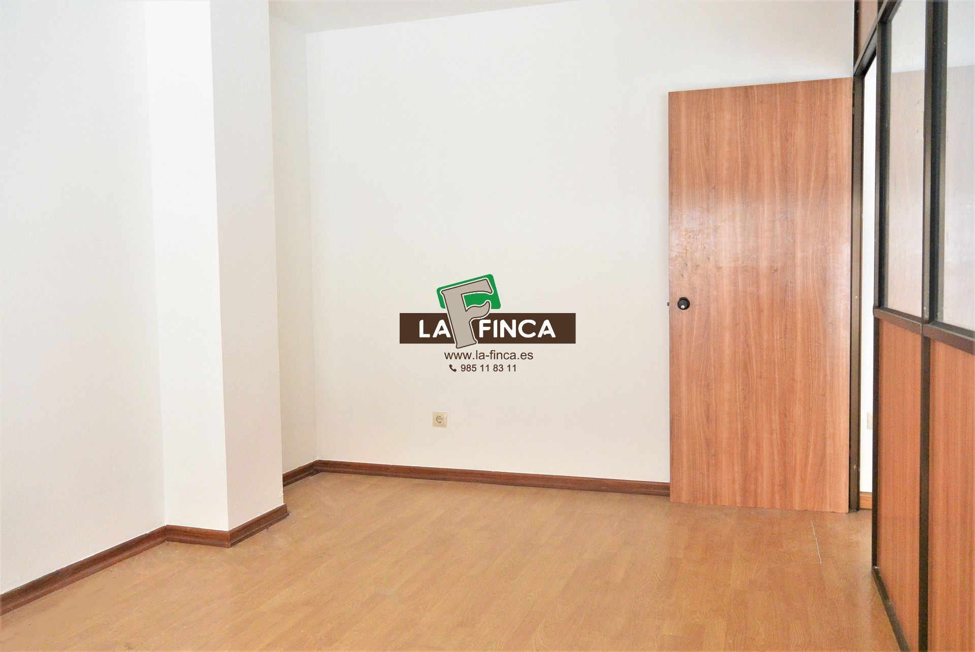 For sale of premises in Oviedo