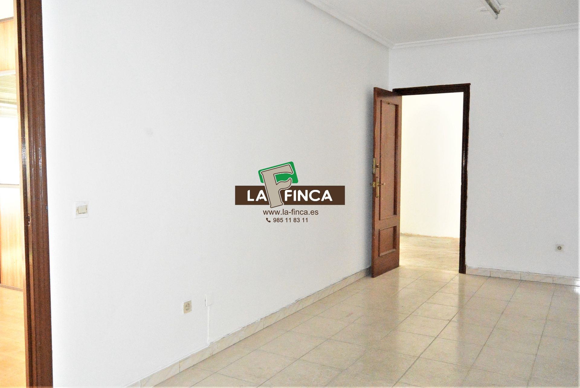 For sale of premises in Oviedo
