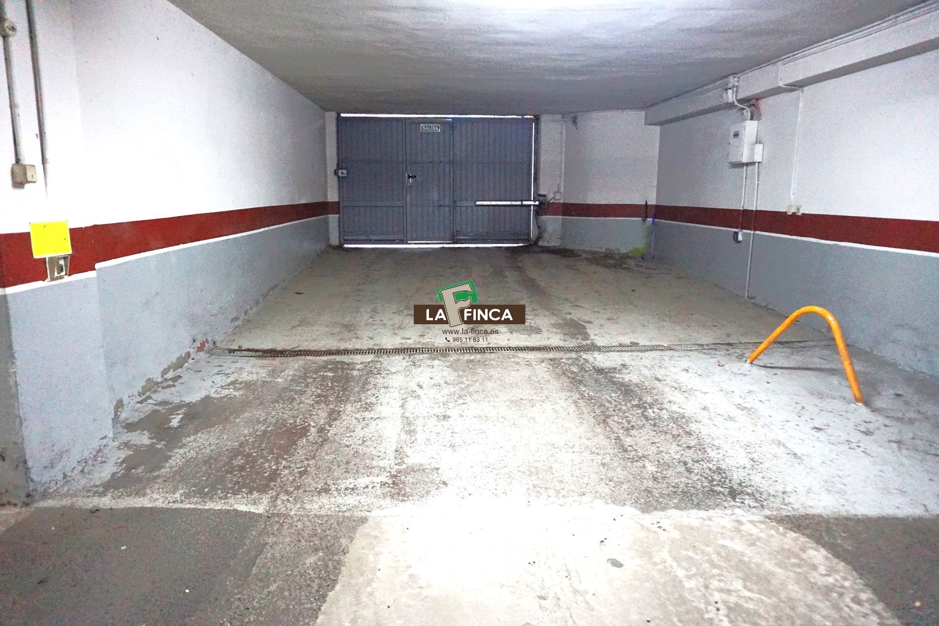 For sale of garage in Oviedo