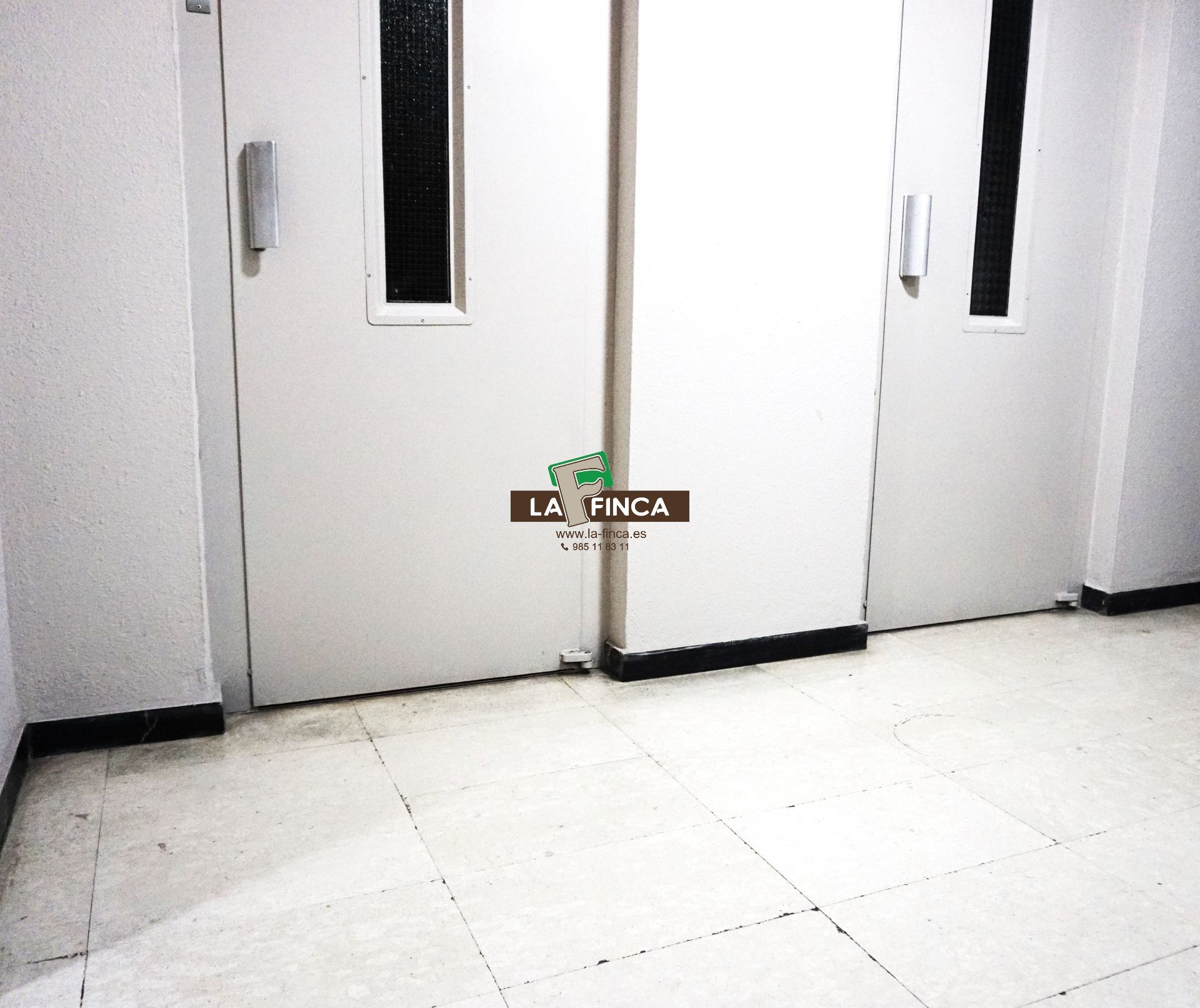 For sale of office in Oviedo