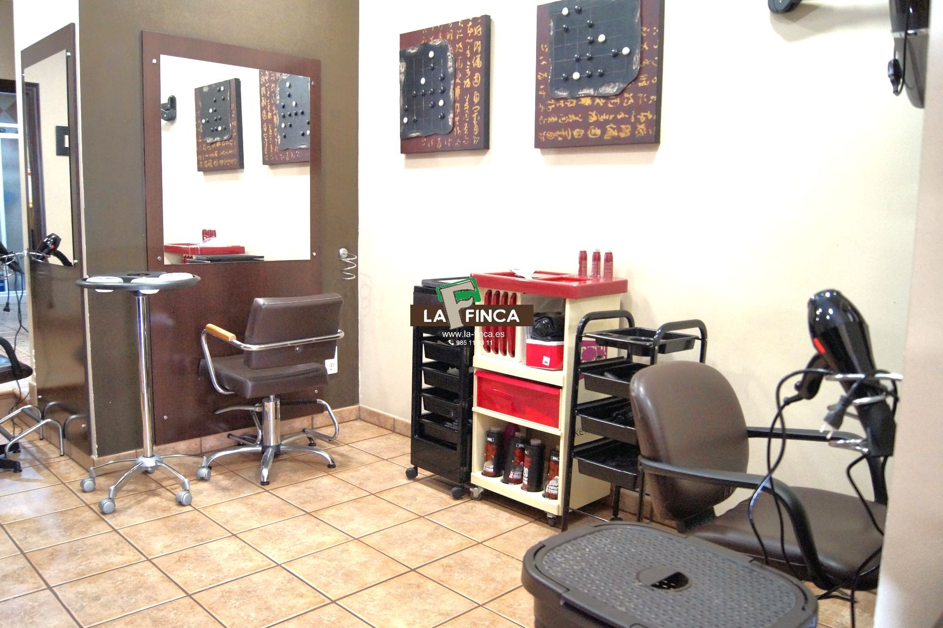 For sale of premises in Oviedo