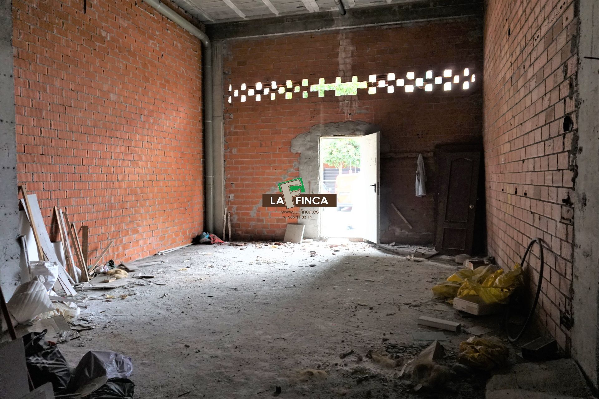 Venta de local en Oviedo