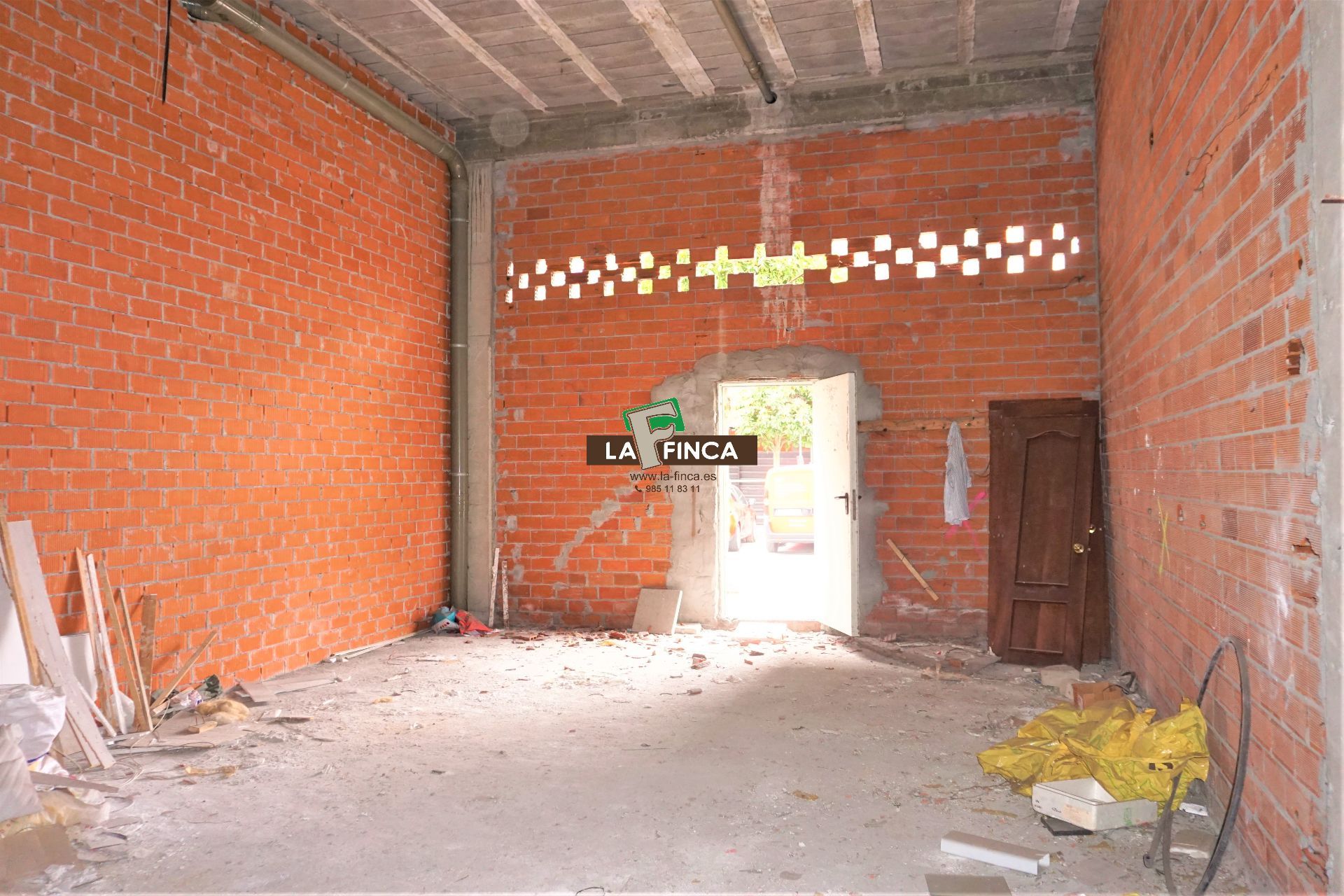 Venta de local en Oviedo